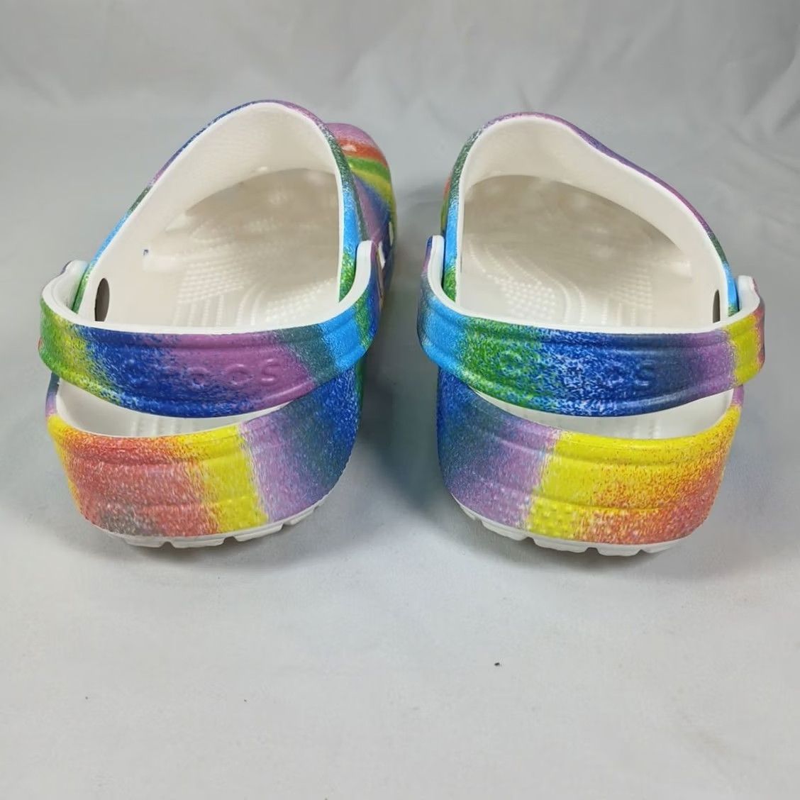 Crocs Crocs Classic Clog M8 W10 Multicolor Spray Tie Dye Rainbow Sandals Size US 10 / IT 40 - 4 Thumbnail