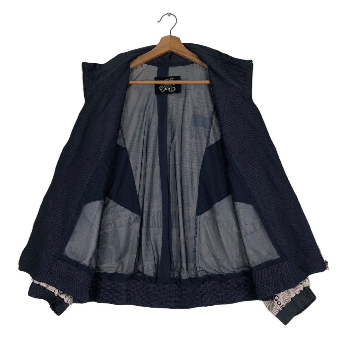 Japanese Brand 📌Vintage Newspaper Zipper Jacket Full Print Size US M / EU 48-50 / 2 - 14 Thumbnail