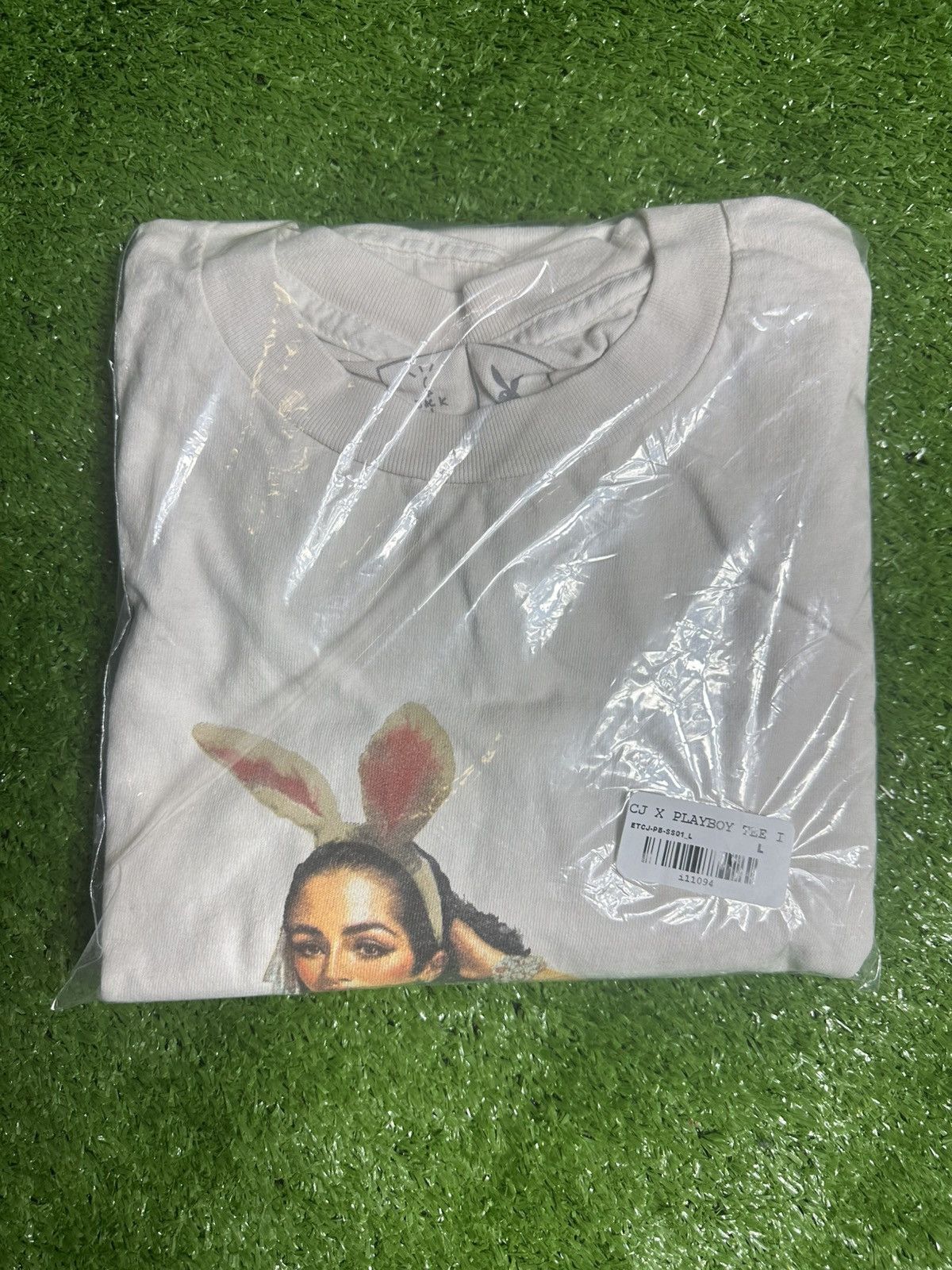 Travis Scott Travis Scott X Playboy Tee complexcon release Size US L / EU 52-54 / 3 - 5 Thumbnail
