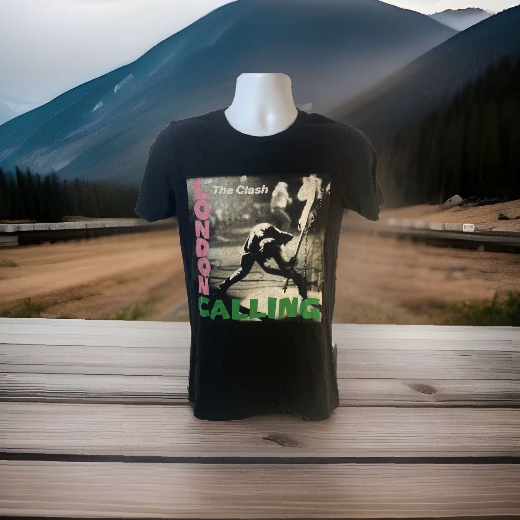Vintage The Clash Shirt Men Small Black Short Sleeve Front Graphic Crew Size US S / EU 44-46 / 1 - 4 Thumbnail