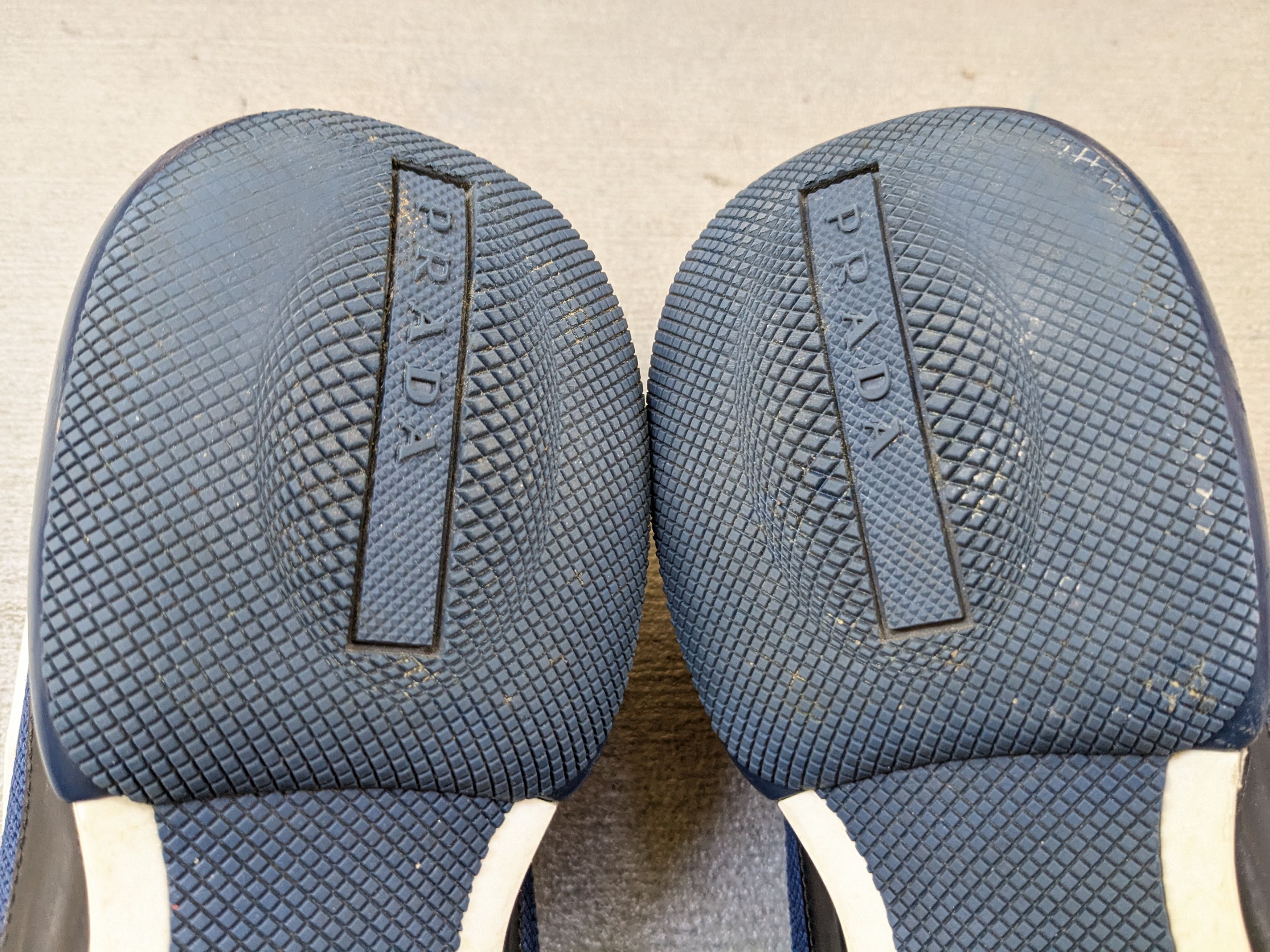Prada Prada Cloudbust Sneakers Navy Blue 9 Knit Low Tops Size US 9 / EU 42 - 23 Thumbnail