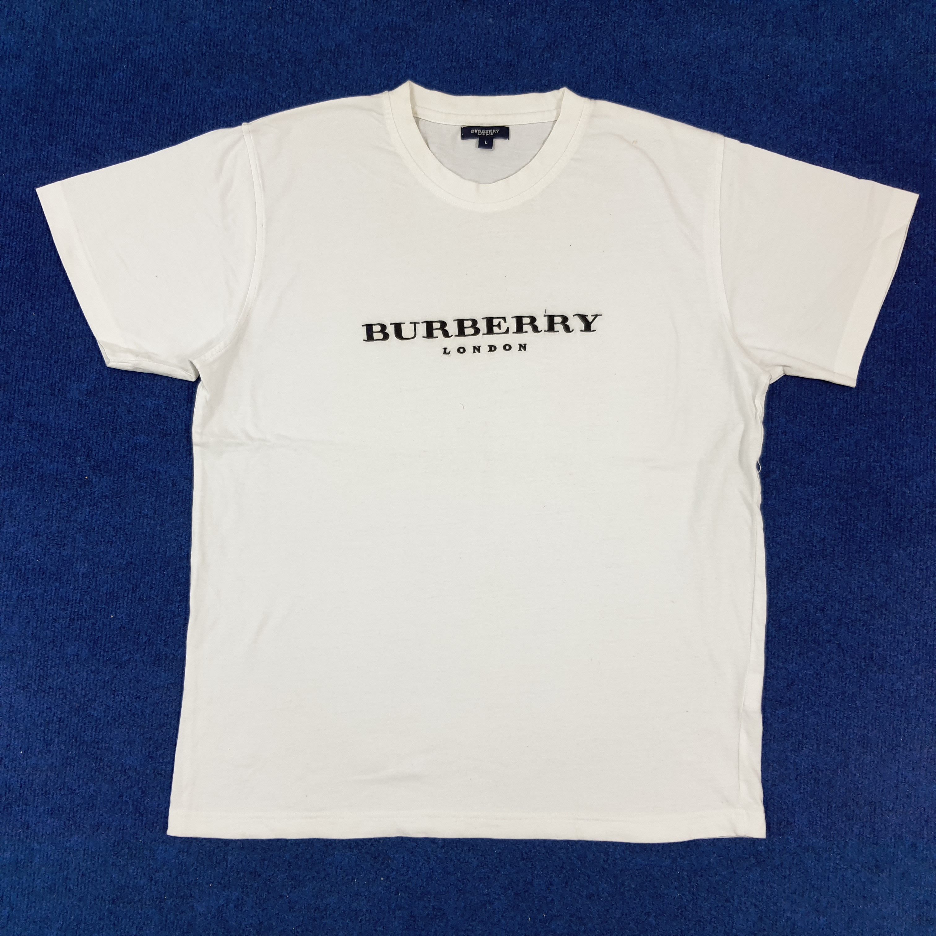Burberry × Vintage Vintage Burberry London Spell Out Designer Tshirt Size US L / EU 52-54 / 3 - 1 Thumbnail