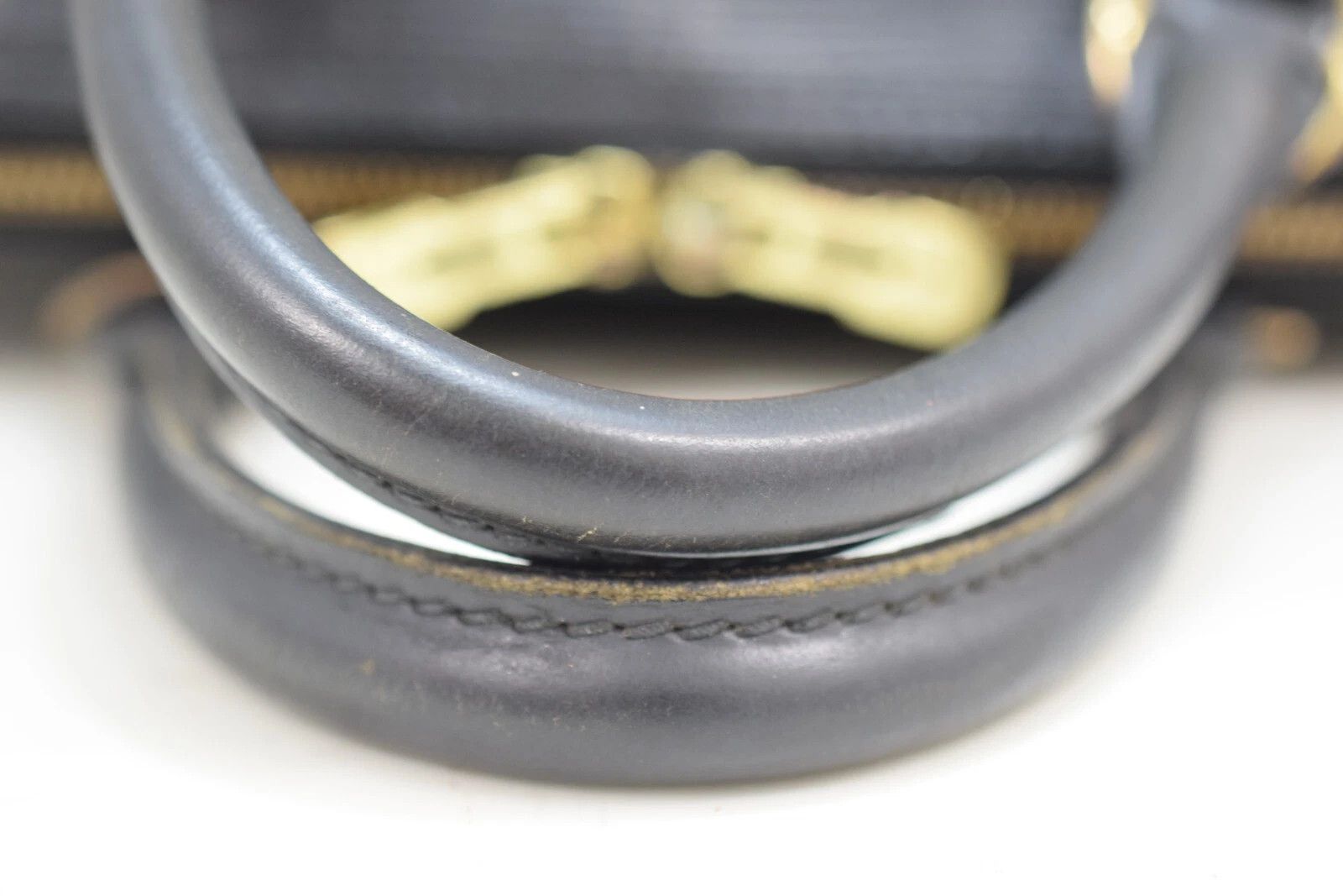 Louis Vuitton Louis Vuitton Alma Epi Leather Black Handbag M52142 Size ONE SIZE - 16 Thumbnail