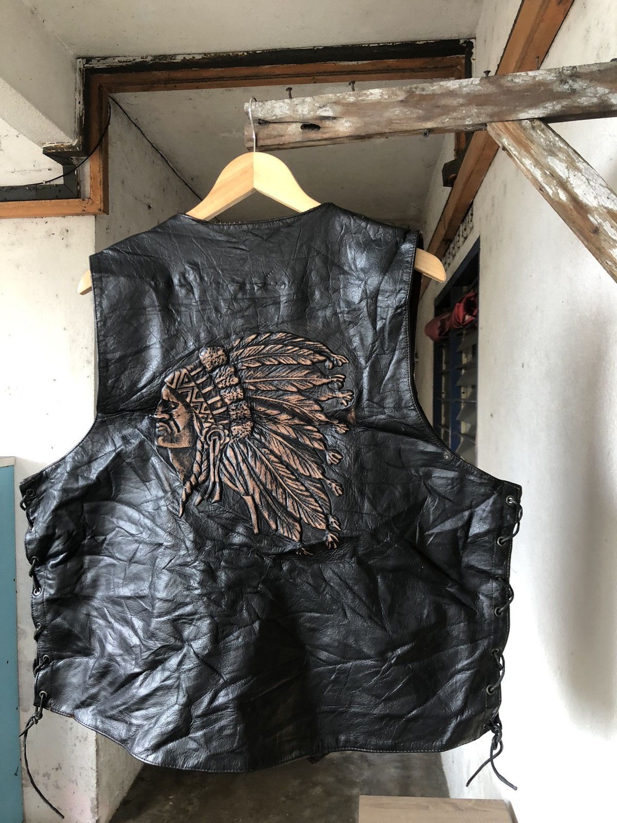 Vintage Vintage Unik Indian Head Leather Vest Like Perfecto Size US XL / EU 56 / 4 - 6 Thumbnail