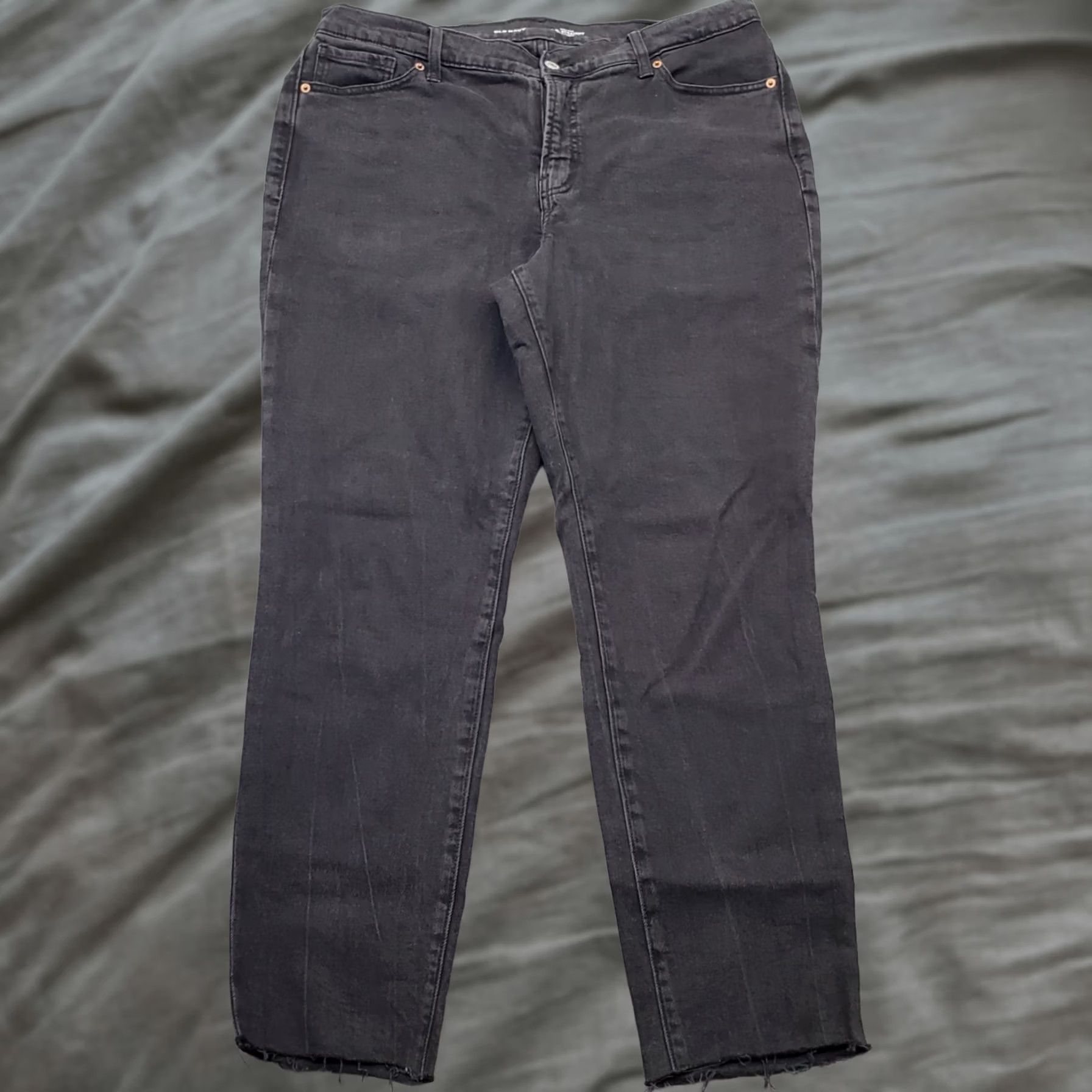 Old Navy Old Navy Womens Jeans 14 Black Straight High-Rise 5-Pocket Denim XS? Size 36" / US 14 / IT 50 - 1 Thumbnail