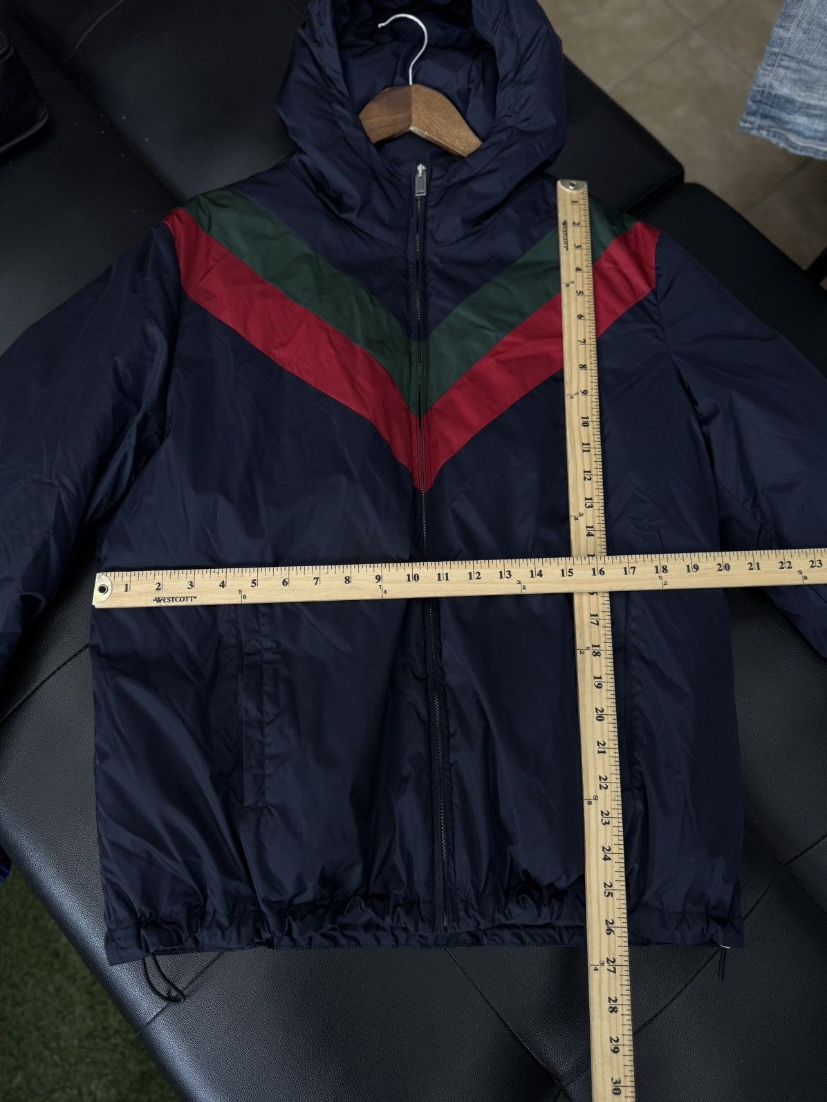 Gucci Gucci Men’s Color Block Puffer Jacket Size (52) Navy Blue Size US L / EU 52-54 / 3 - 13 Thumbnail
