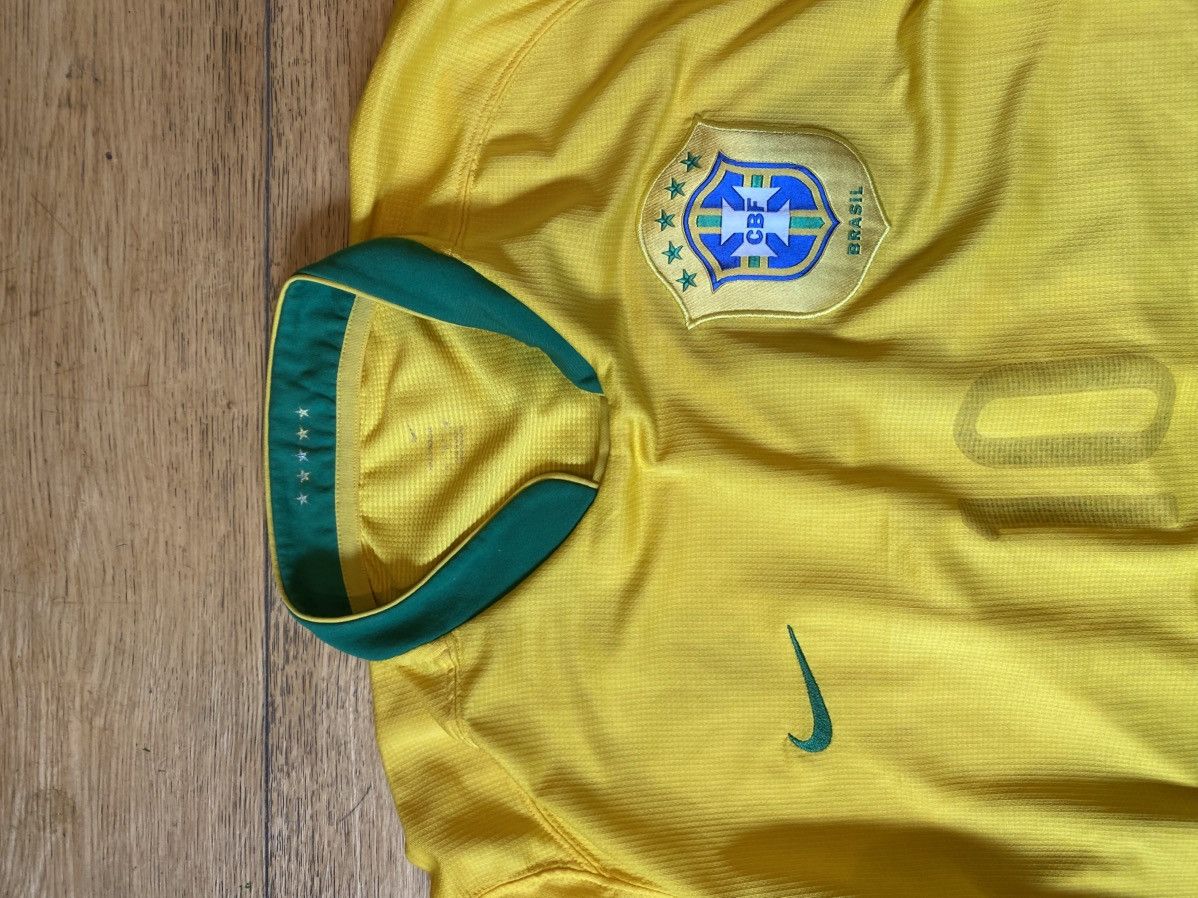 Nike × Vintage Vintage Brazil number 10 Jersey Size US L / EU 52-54 / 3 - 3 Thumbnail