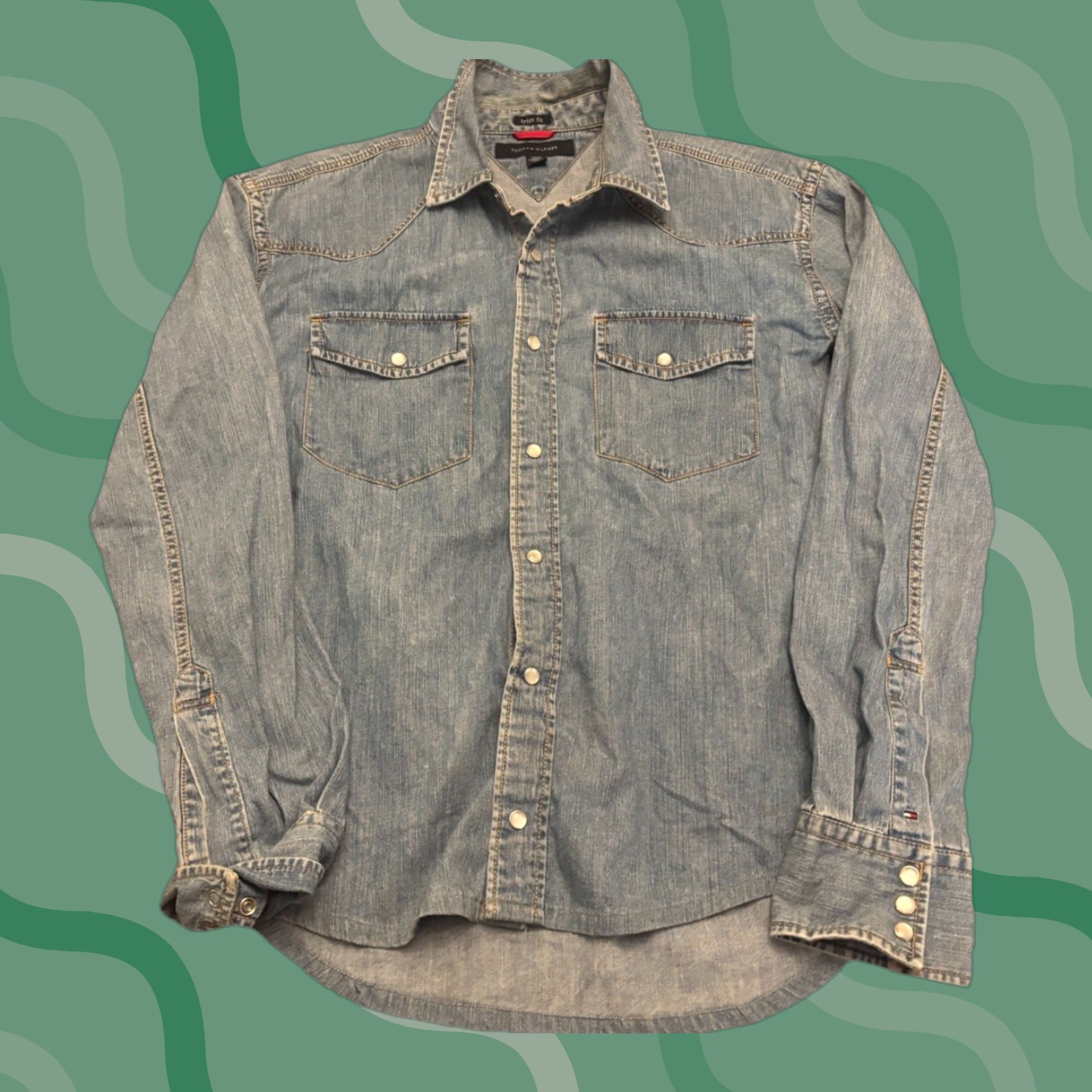 Tommy Hilfiger VINTAGE Tommy Hilfiger Shirt Mens L Blue Denim Pearl Snap 90s Button-Up Collared Long Sleeve Regular Vintage 90s Mens Size US L / EU 52-54 / 3 - 1 Thumbnail