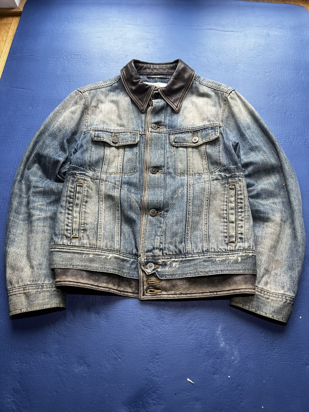 Dolce & Gabbana Dolce & Gabbana AW 2003 Denim Jacket - Faded Blue Size US L / EU 52-54 / 3 - 1 Thumbnail