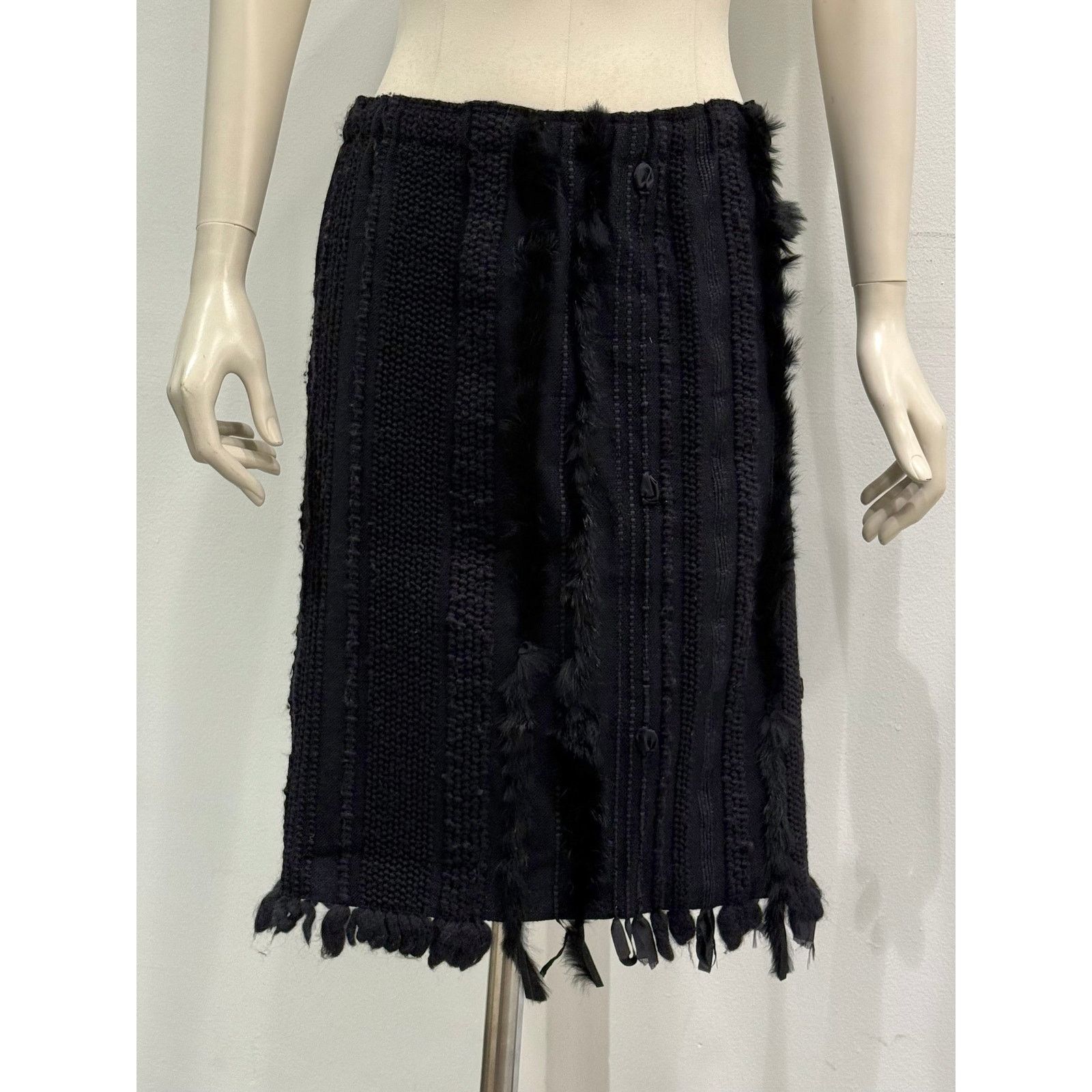 Gucci A/W2002 Gucci by Tom Ford runway fur skirt Size 29" - 3 Thumbnail