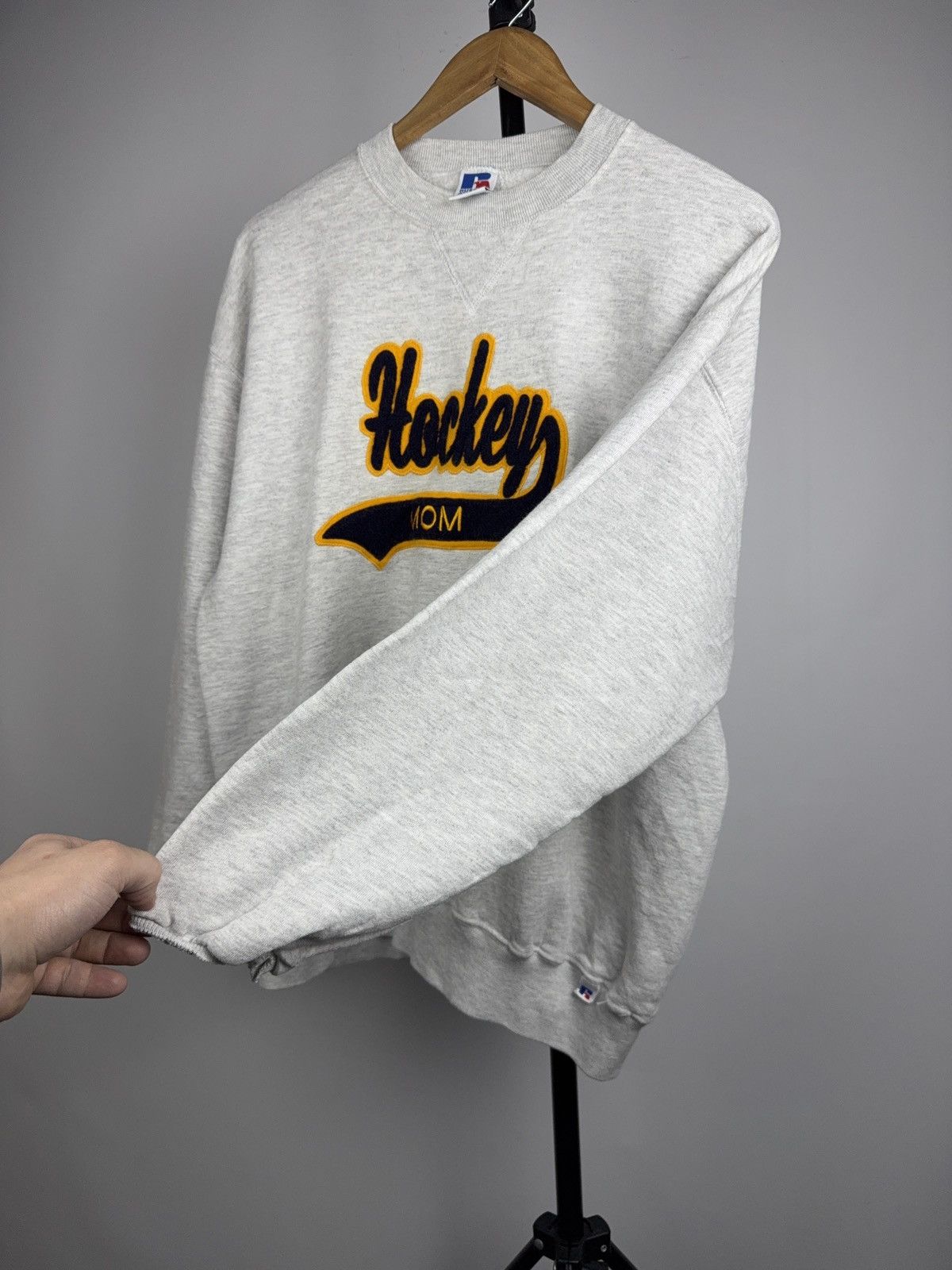 Russell Athletic 90s Vintage USA Russell Athletic Hockey Mom Varsity Crewneck Size US L / EU 52-54 / 3 - 8 Thumbnail