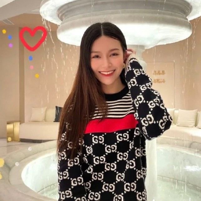 Gucci Gucci Black and red logo sweater 2501-Nextarrow Size US M / EU 48-50 / 2 - 8 Thumbnail
