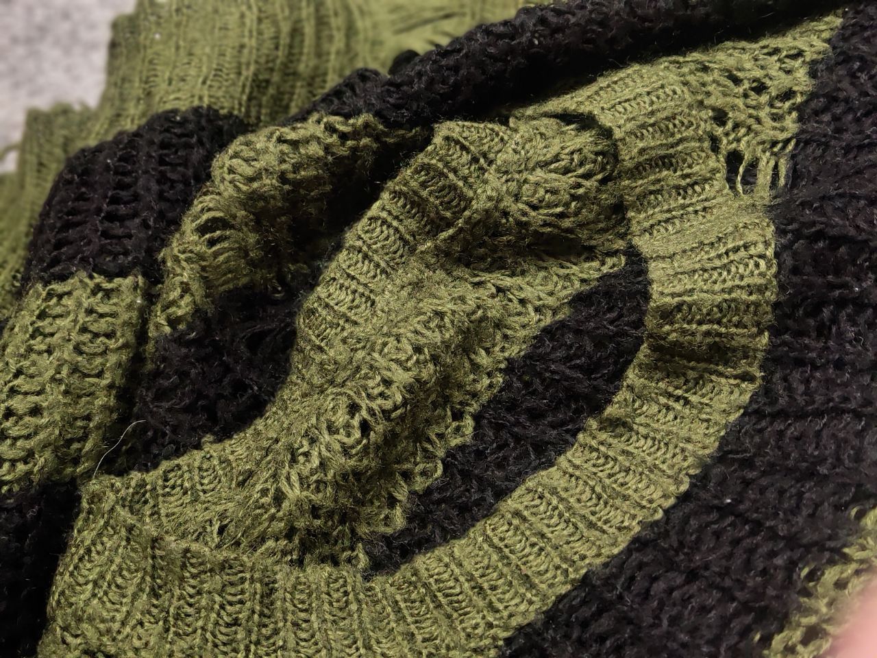 Hysteric Glamour hysteric glamour distressed striped green sweater Y2K Style Size US S / EU 44-46 / 1 - 14 Thumbnail