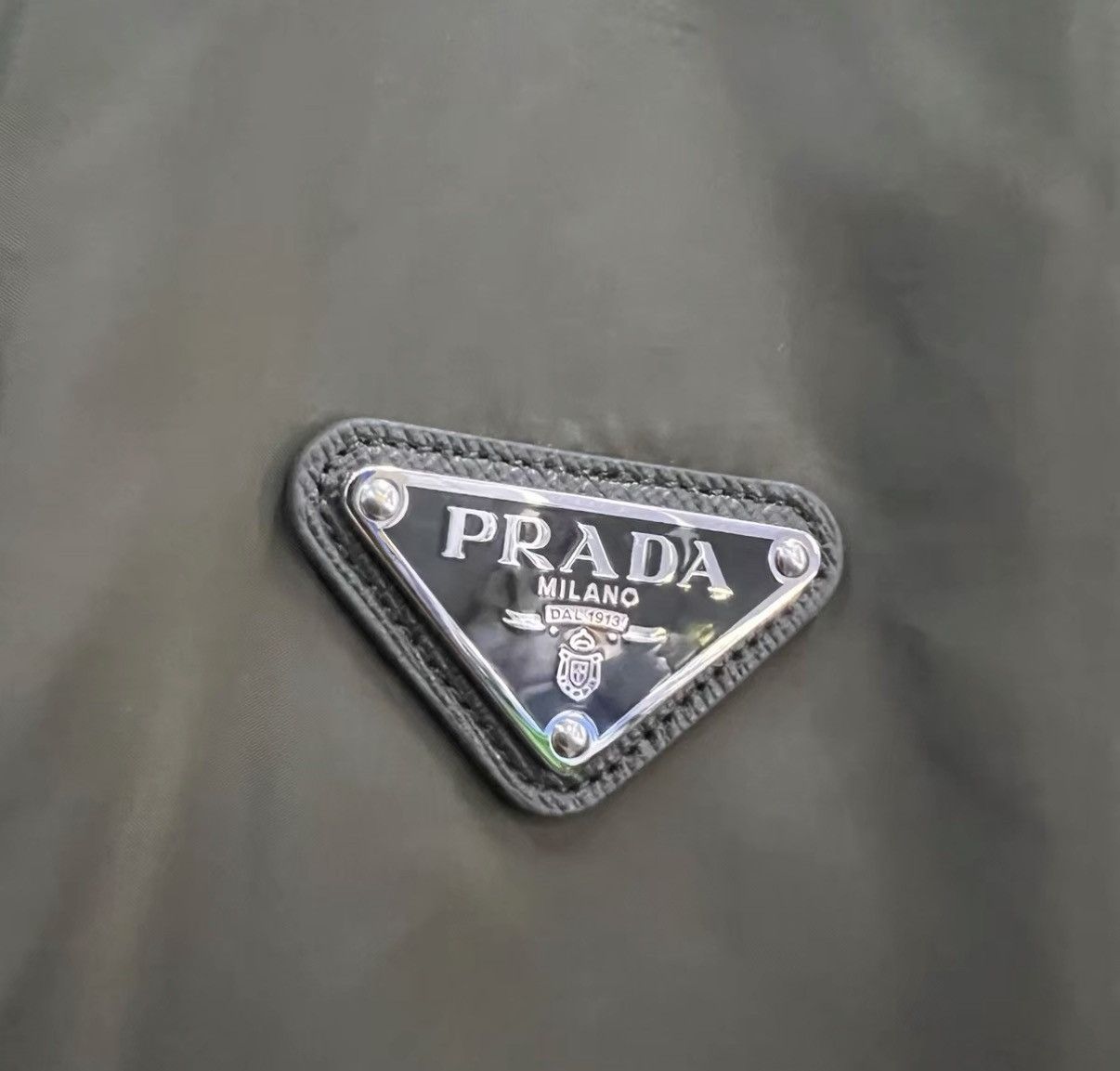Prada PRADA triangle logo reversible hooded jacket J41 Size US L / EU 52-54 / 3 - 3 Thumbnail