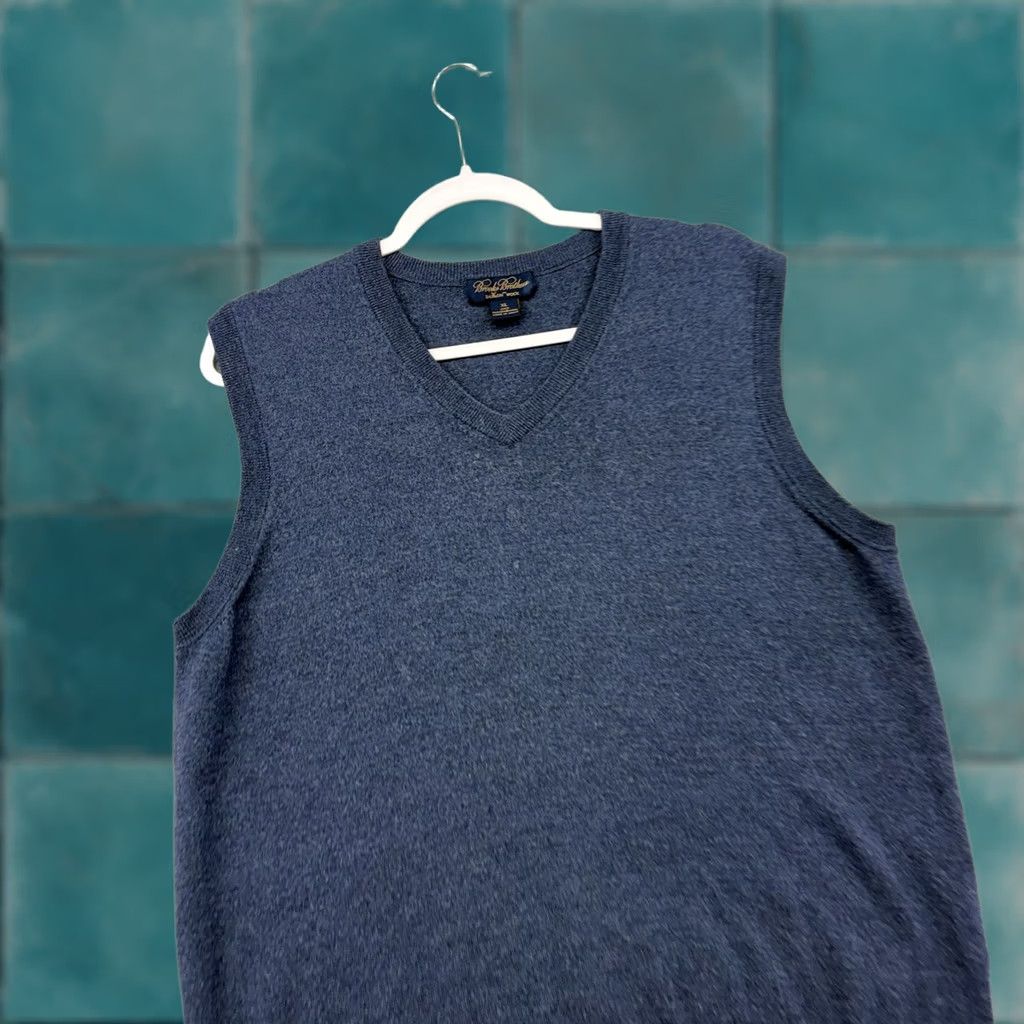 Brooks Brothers Brooks Brothers Vest Men XL V-Neck Wool Blue Preppy Size US XL / EU 56 / 4 - 1 Thumbnail