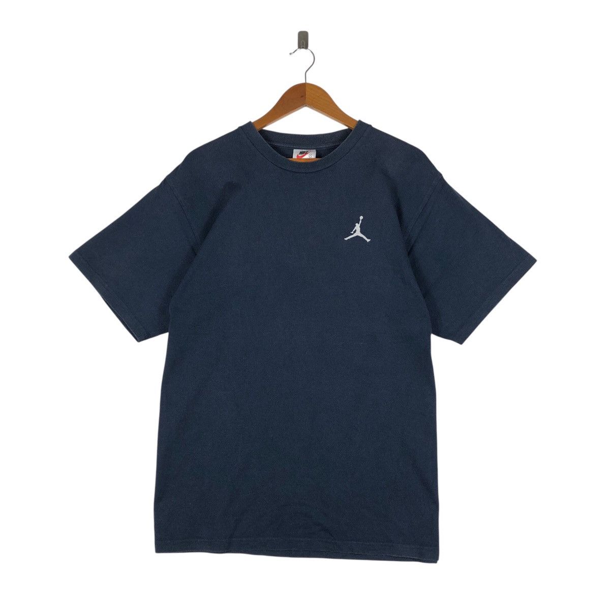Nike Nike Jump Man AIR JORDAN Embroidery Logo T-Shirt Size US M / EU 48-50 / 2 - 1 Thumbnail