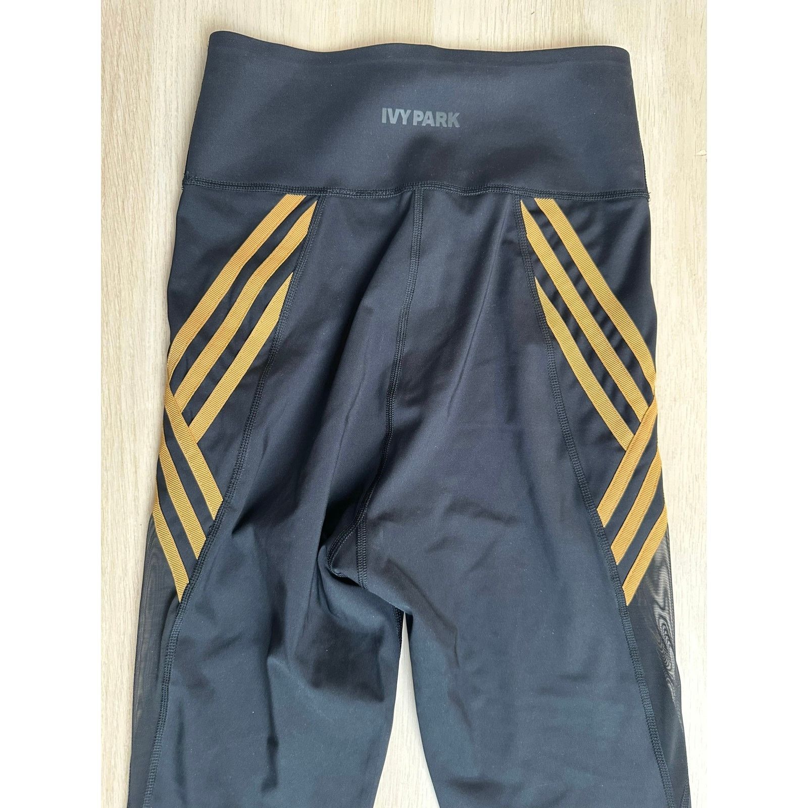 Ivy Park Adidas x Ivy Park Black and Gold Leggings - Size S - Mint Size 26" / US 2 / IT 38 - 8 Thumbnail