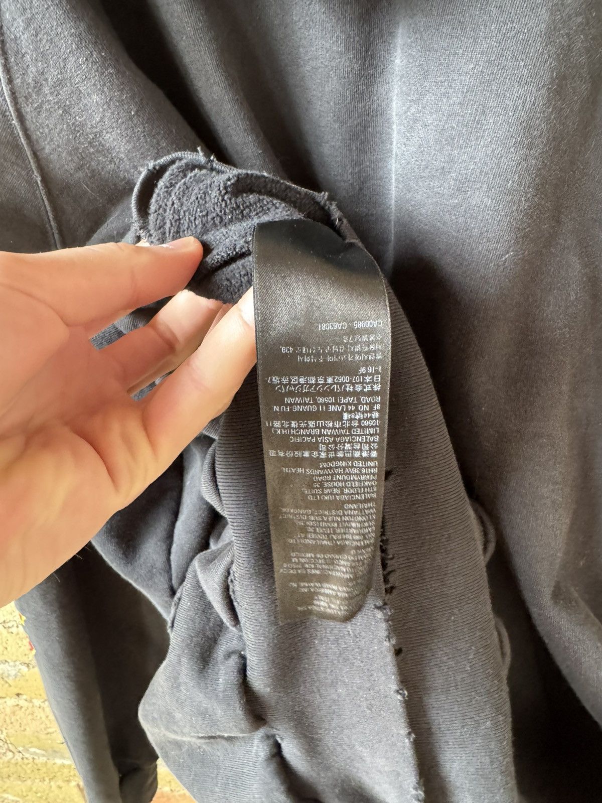 Balenciaga Balenciaga Metal Logo Hoodie Size US XL / EU 56 / 4 - 6 Thumbnail