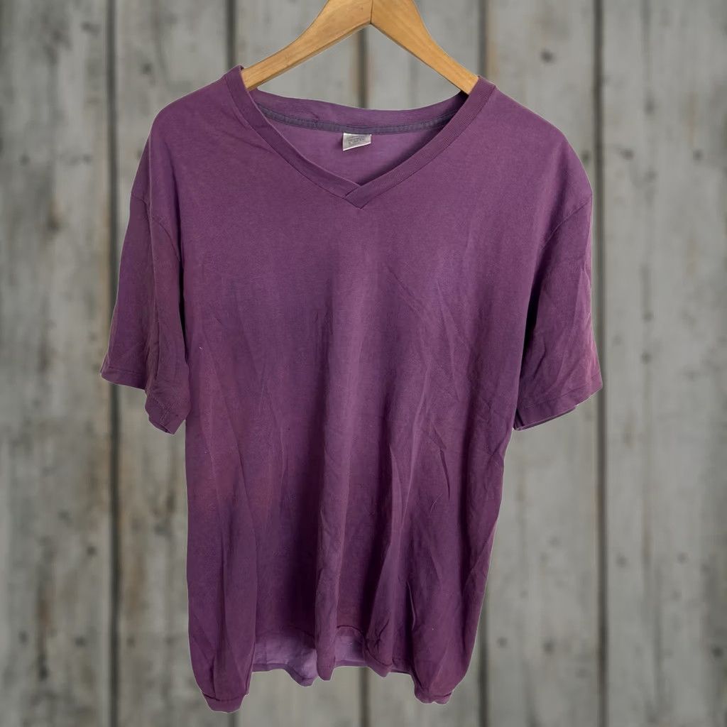 Towncraft VINTAGE Towncraft T Shirt Men’s Large Purple V Neck Single Stitch USA Size US L / EU 52-54 / 3 - 1 Thumbnail