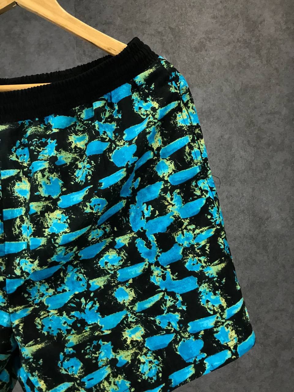 Vintage Adidas vintage crazy shorts Size US 34 / EU 50 - 2 Thumbnail