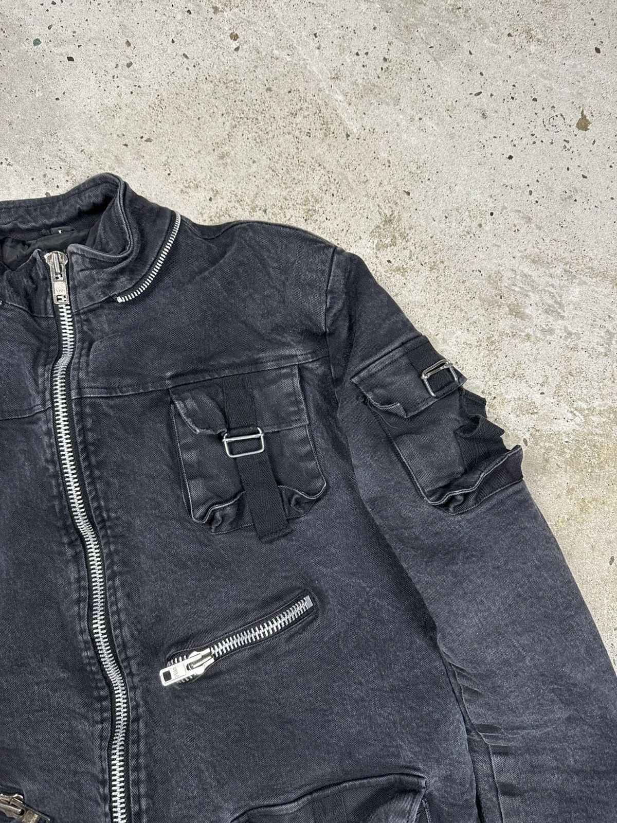 Japanese Brand Vintage Y2K Bondage Denim Style Asymmetrical Zippers Jacket Size US L / EU 52-54 / 3 - 5 Thumbnail