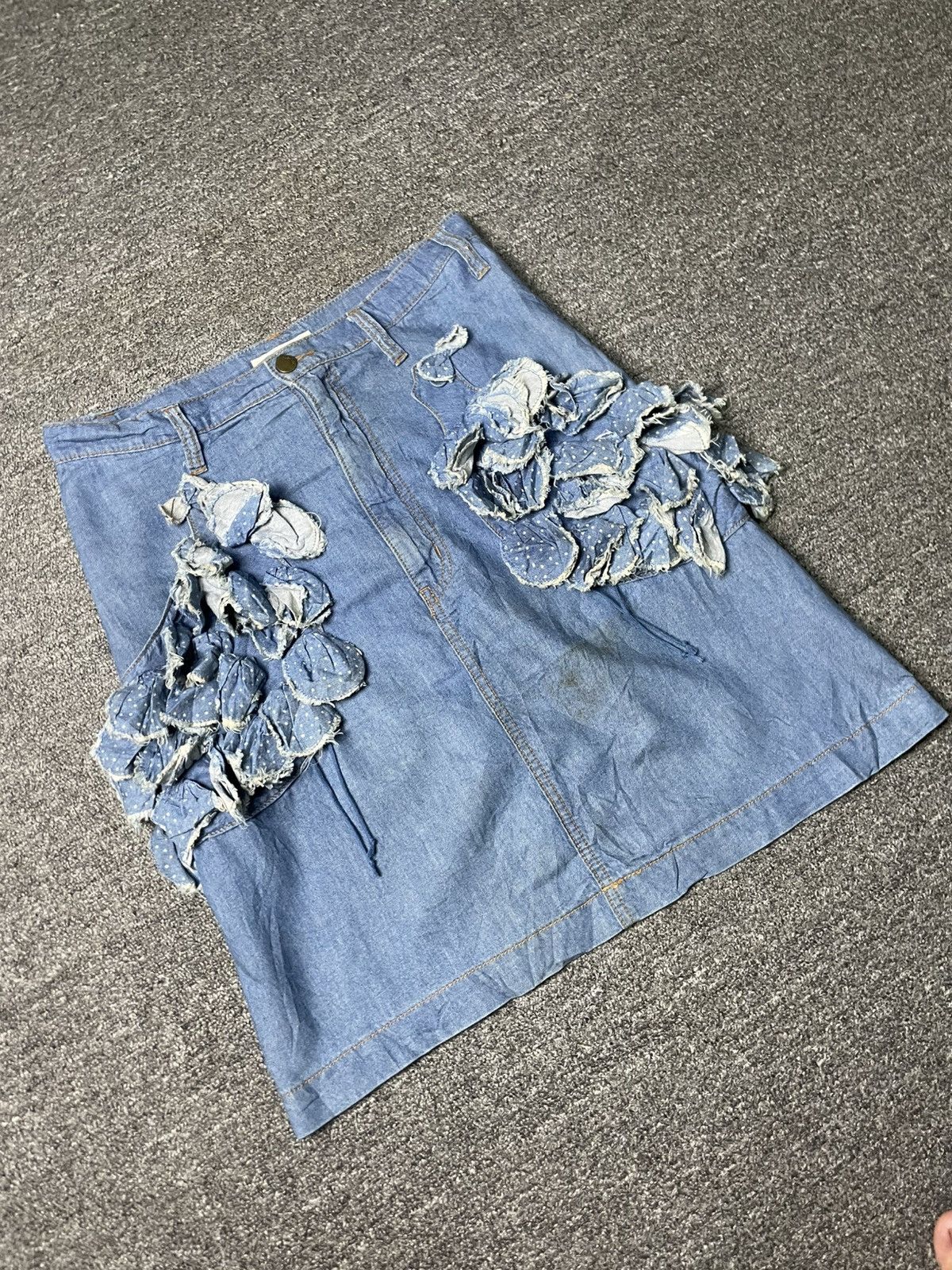 Issey Miyake × Japanese Brand × Ne-Net NE-NET by Issey Miyake Flower Ruffles Denim Skirt (83) Size 30" / US 8 / IT 44 - 4 Thumbnail