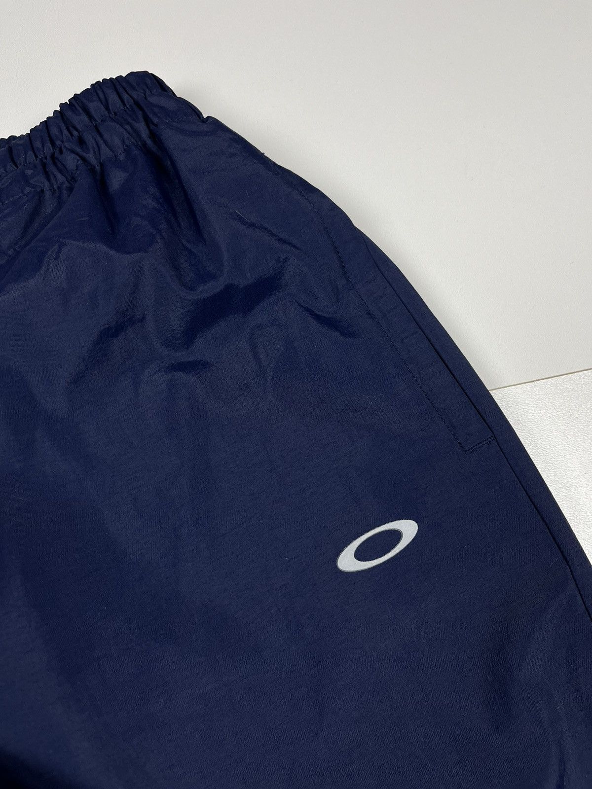 Oakley Vintage Oakley Nylon Outdoors Track Pants Blue Size XL Y2K Size US 36 / EU 52 - 5 Thumbnail