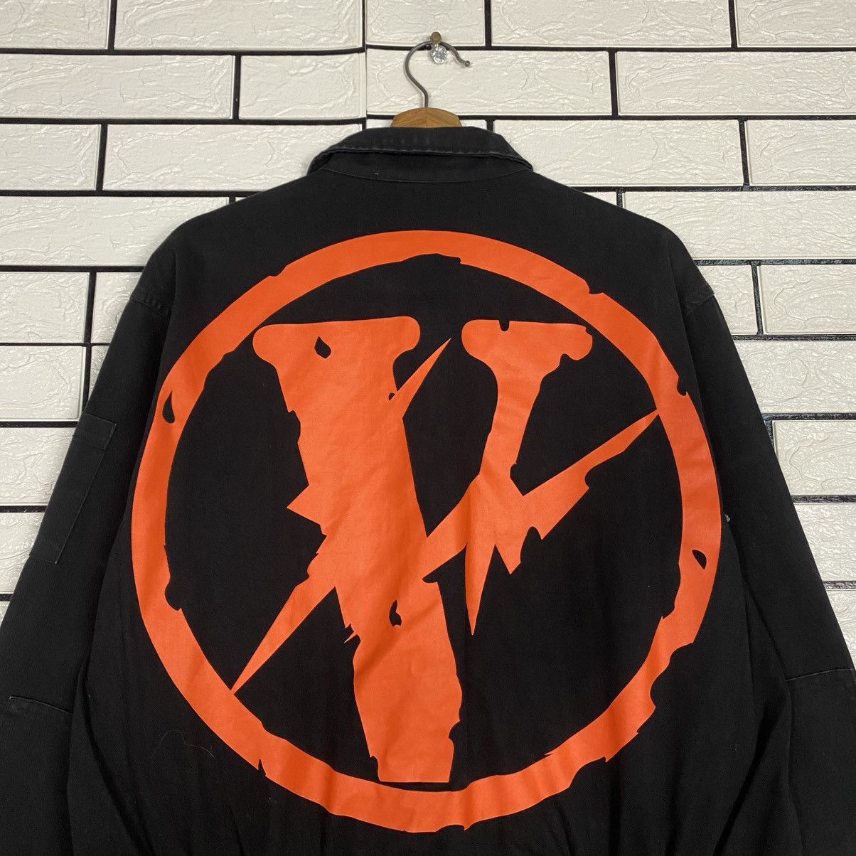 Fragment Design 📌VLONE X FRAGMENT DESIGN FRIENDS FRAGMENT FLIGHT SUIT Size US 40 / EU 56 - 3 Thumbnail