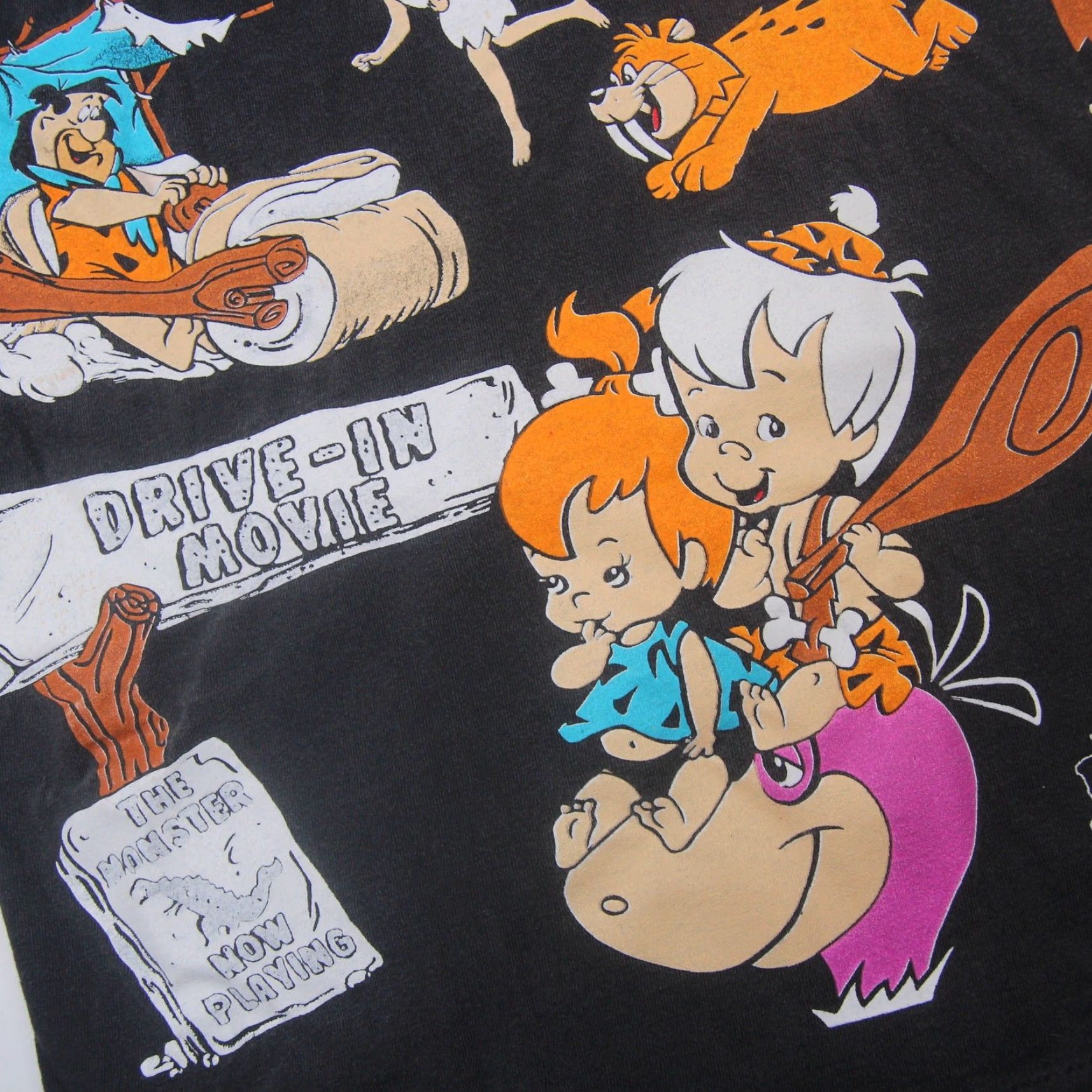 Vintage VINTAGE Flint Stones Mens XL T-Shirt Black Cartoon Allover Graphic 1994 Size US XL / EU 56 / 4 - 3 Thumbnail