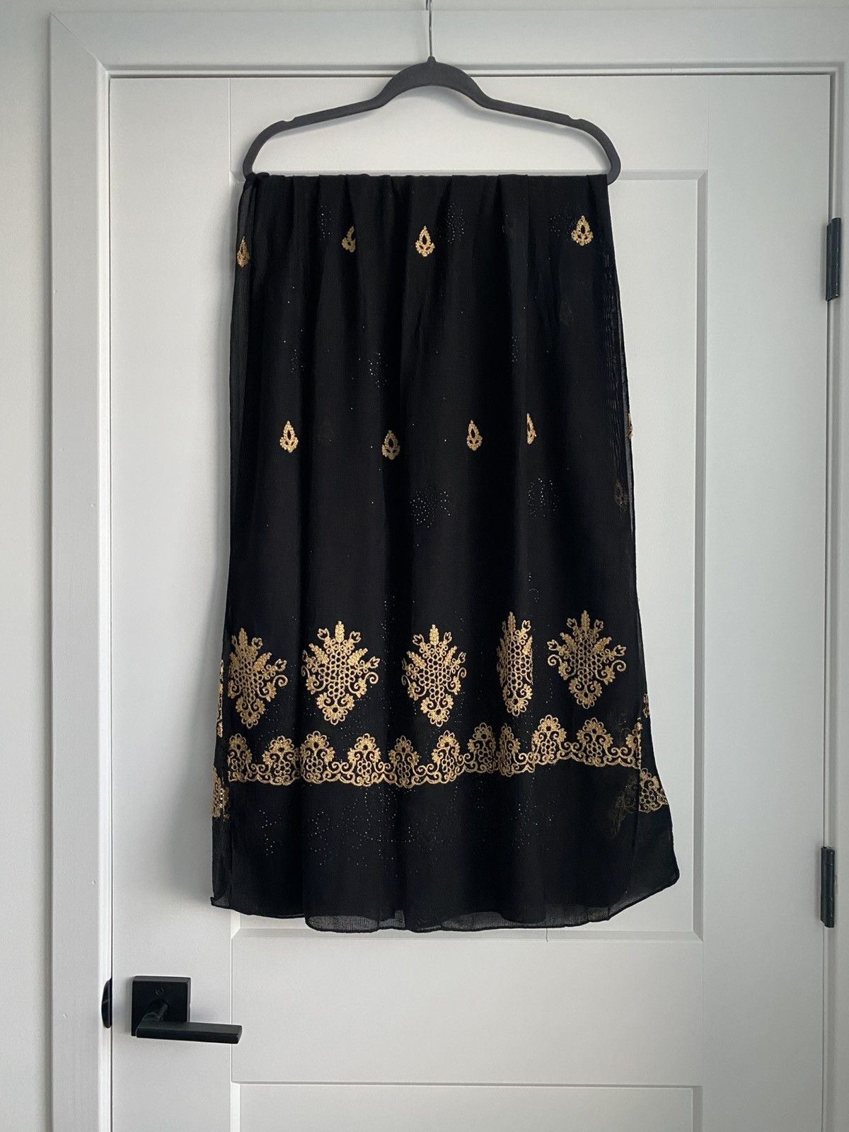 Other Embroidered Gold & Black Stone Shimmer Wrap Head Scarf Size ONE SIZE - 2 Thumbnail