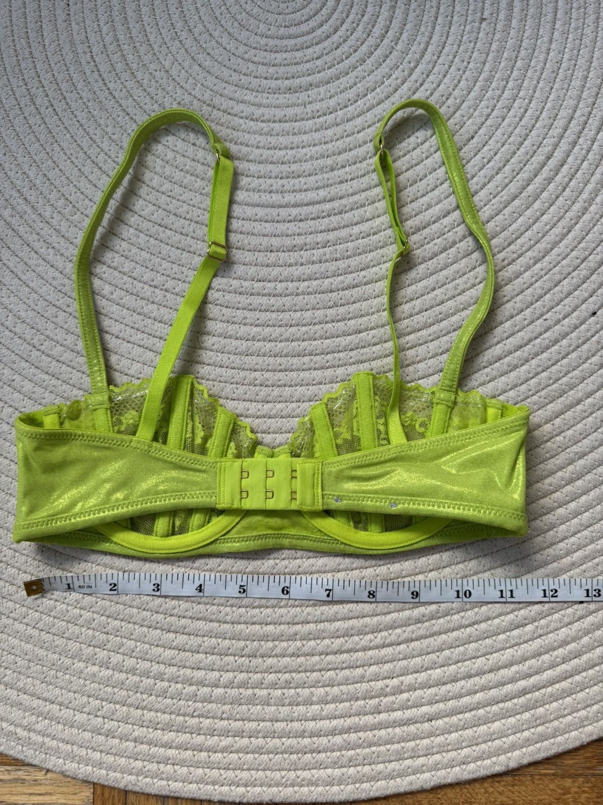 Fenty Savage x Fenty neon green shimmery bra size S / 34B Size S / US 4 / IT 40 - 4 Thumbnail