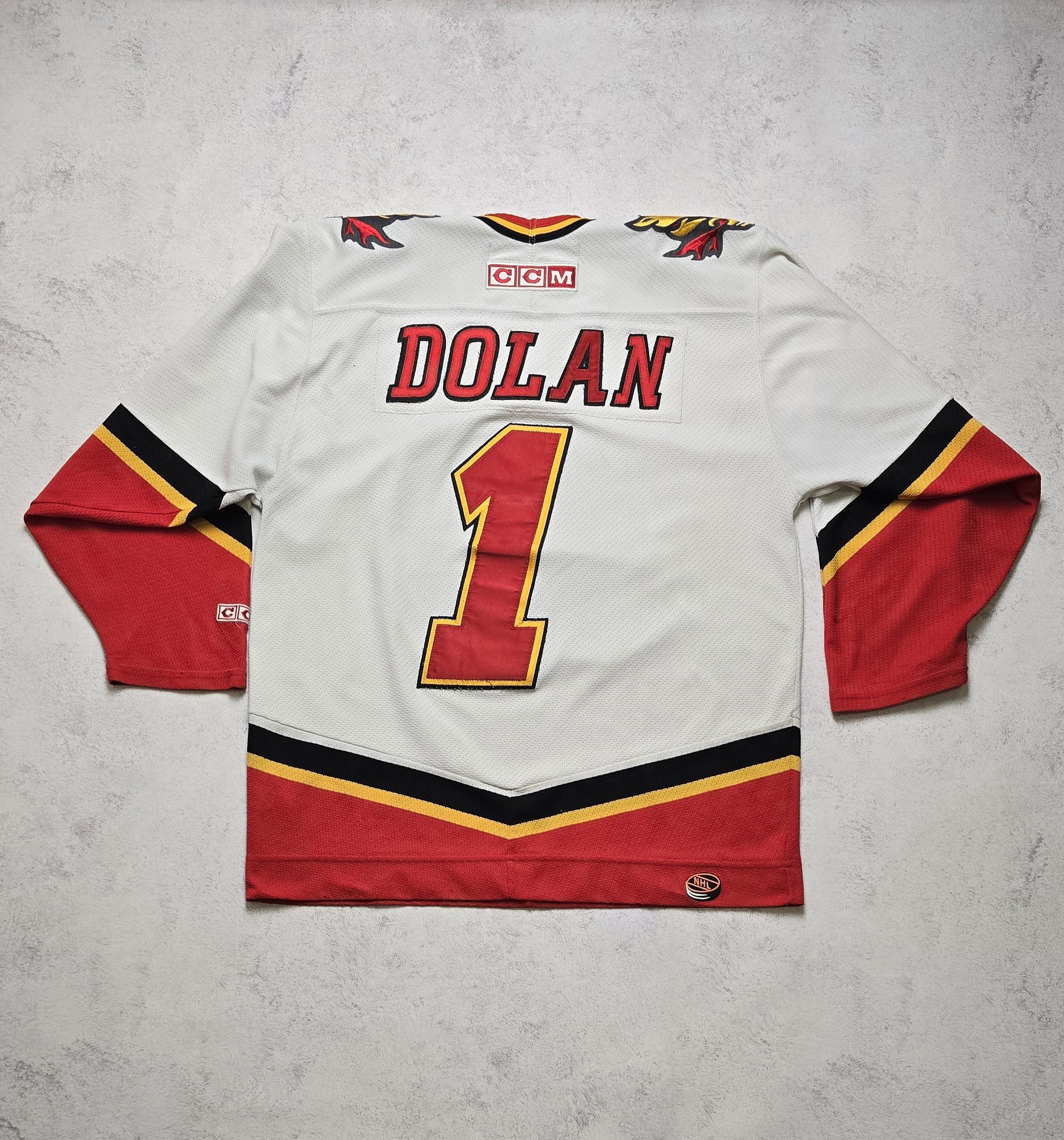 Ccm VTG CCM Air-Knit Calgary Flames Dolan #1 NHL Hockey Jersey Size US M / EU 48-50 / 2 - 3 Thumbnail