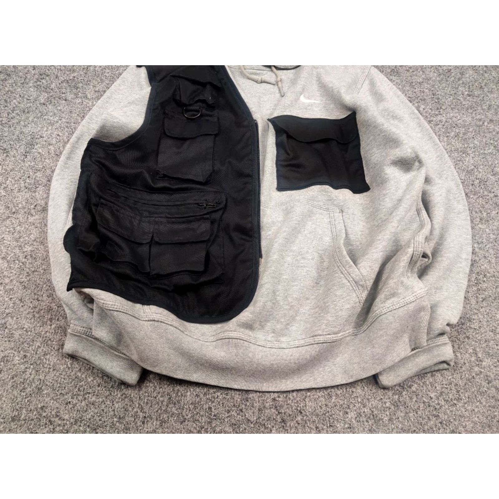Nike VINTAGE Nike Hoodie Shirt Mens L Gray Oversized 90s Y2K Cargo Pocket Zip Vest Crew Neck Sleeveless Front Logo Size US L / EU 52-54 / 3 - 6 Thumbnail