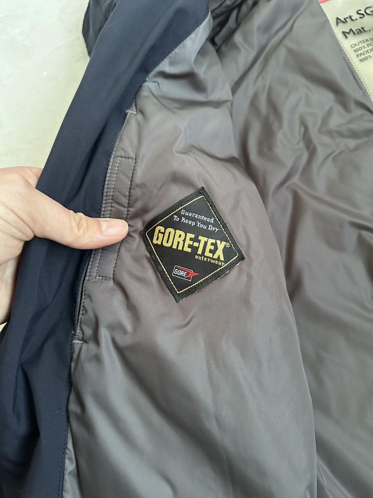 Goretex Prada Gore Tex raincoat SGV7A gorpcore y2k drill red tab Size US L / EU 52-54 / 3 - 15 Thumbnail