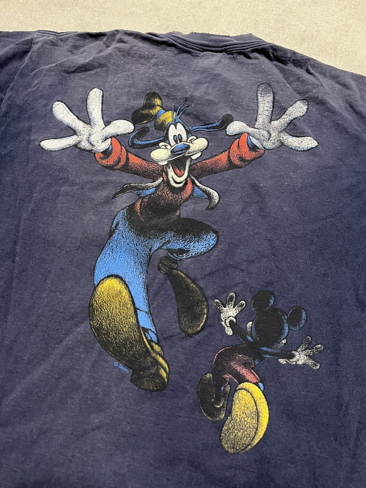 Mickey Mouse Vintage Disney Sherrys Mickey Mouse T Shirt Chicago 90s Mens Size US L / EU 52-54 / 3 - 13 Thumbnail