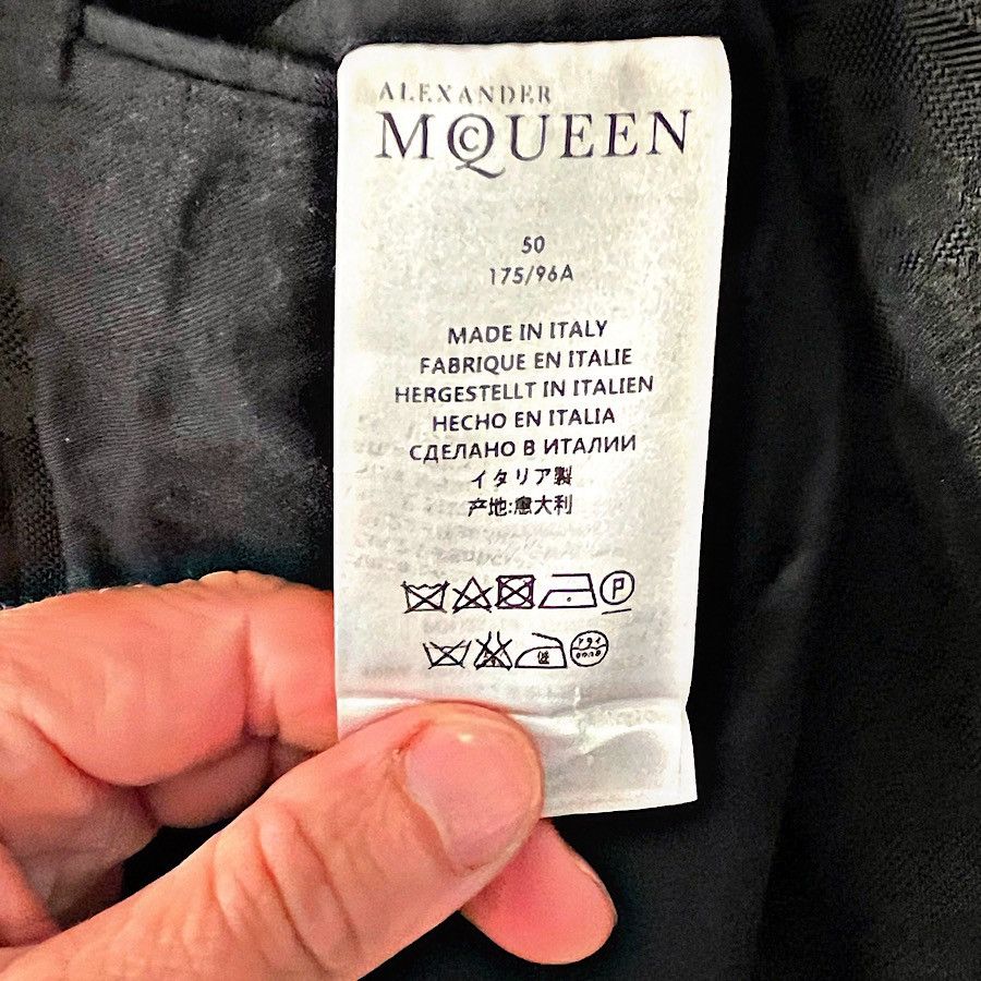 Alexander McQueen Authentic Alexander McQueen 04 AW Skull Pattern Blazer Size 50R - 14 Thumbnail