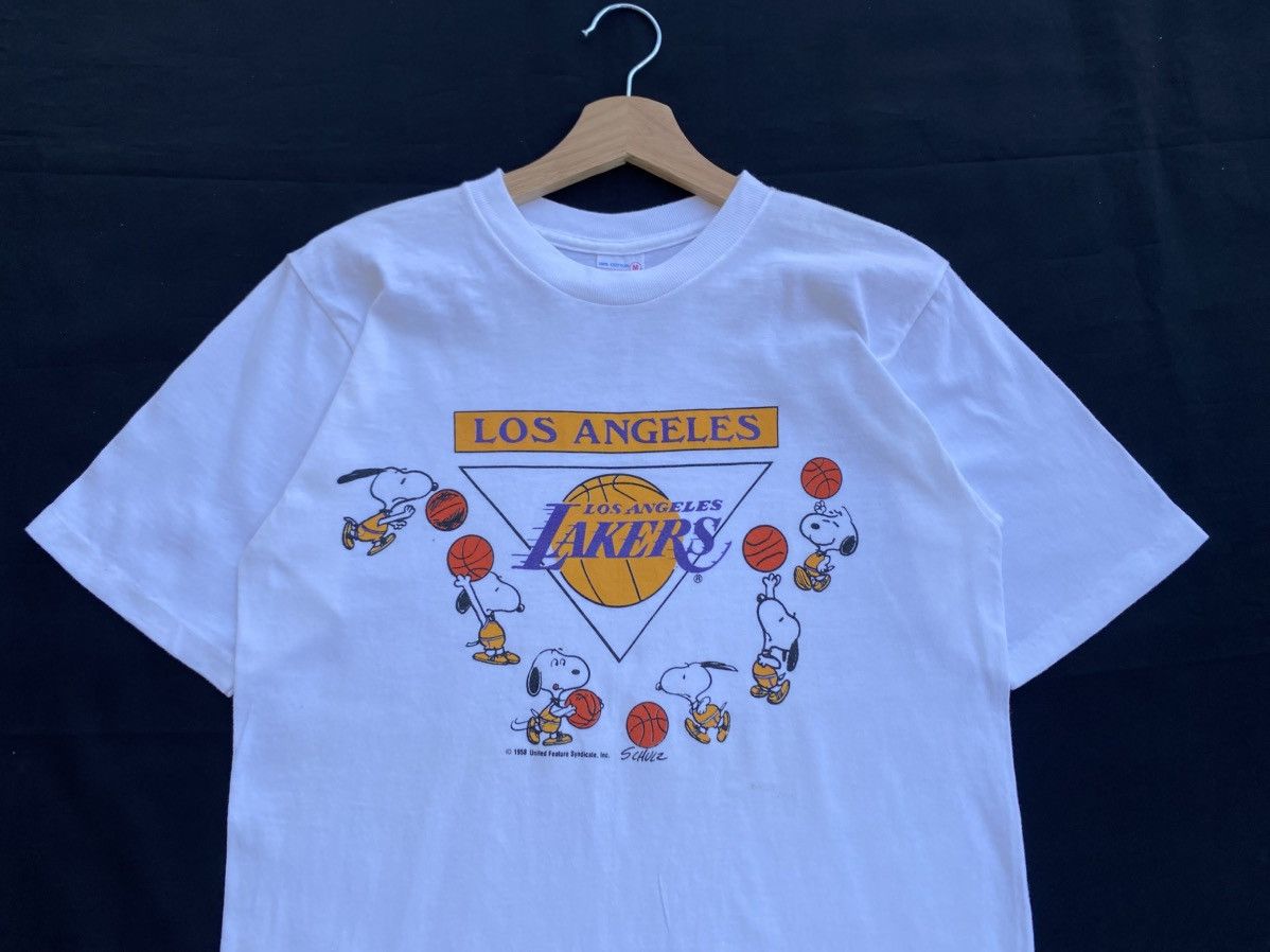 Rare Vintage 90s Snoopy x Lakers NBA T-shirt by Artex