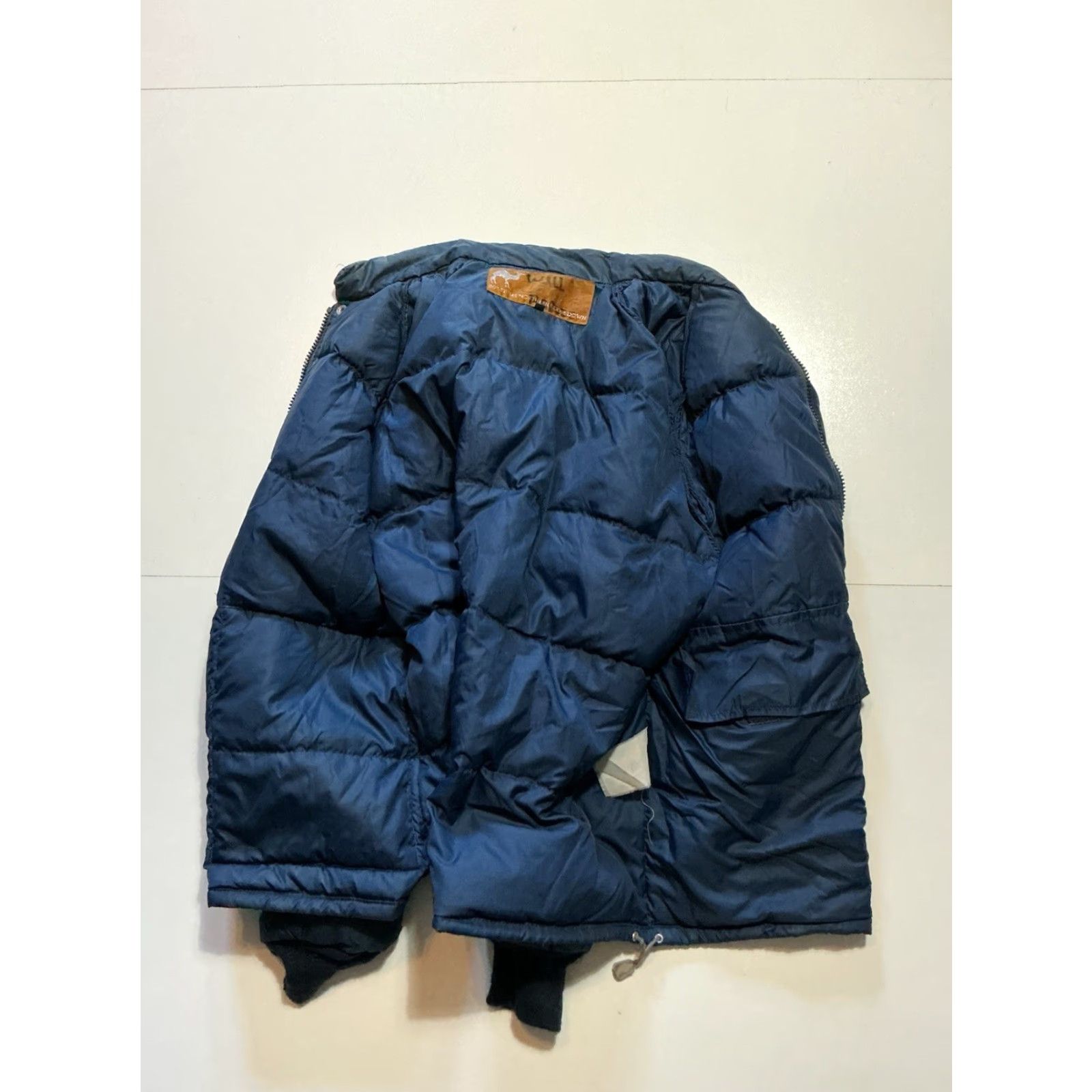 Camel VINTAGE Camel Northern Goose Down Navy Blue Quilted Puffer Jacket XL Adults Blue Goose Down 1980s Mens/Unisex Size US XL / EU 56 / 4 - 3 Thumbnail
