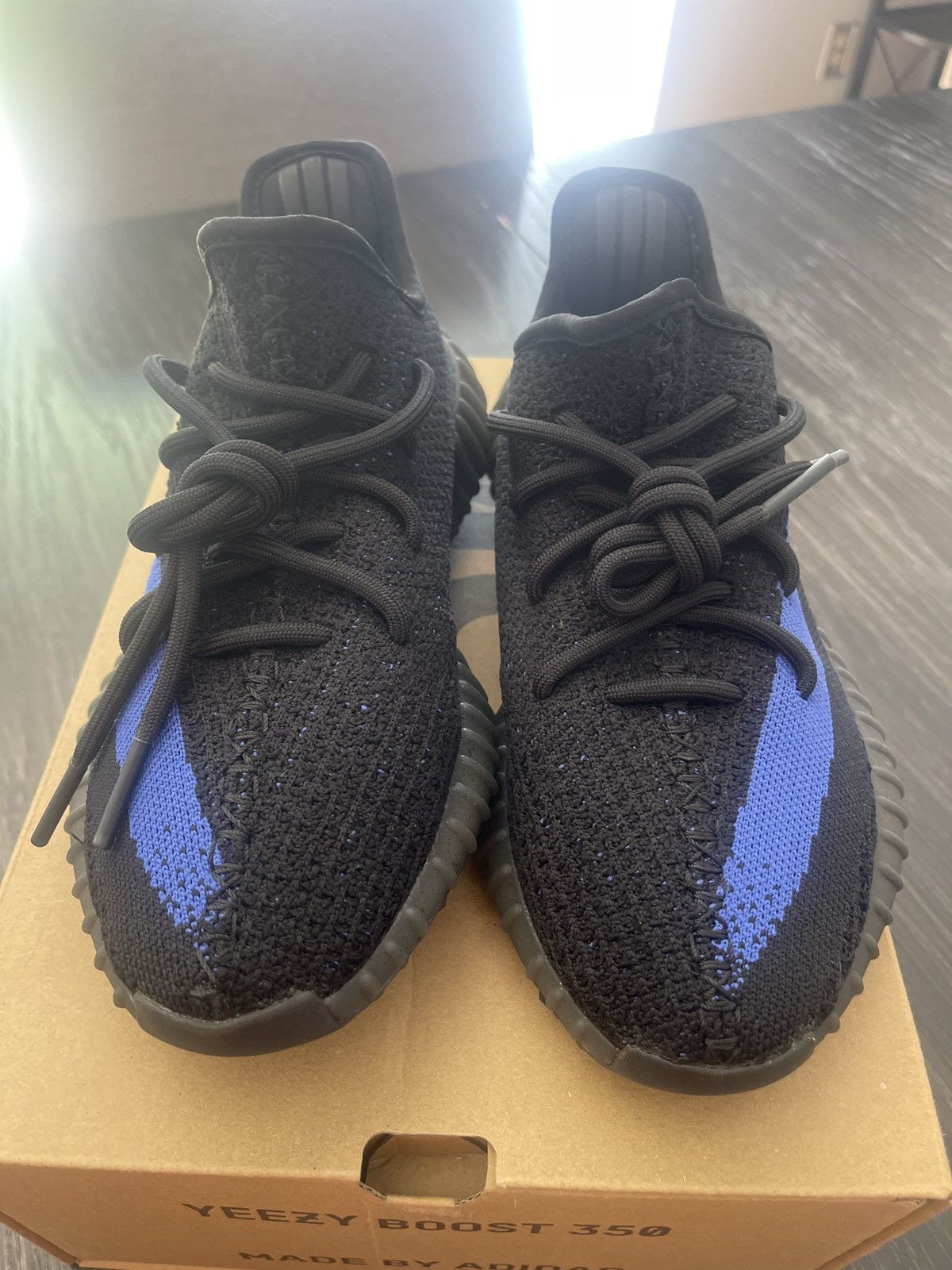 Yeezy Yeezy 350 Dazzling Blue Size US 6.5 / EU 39-40 - 3 Thumbnail