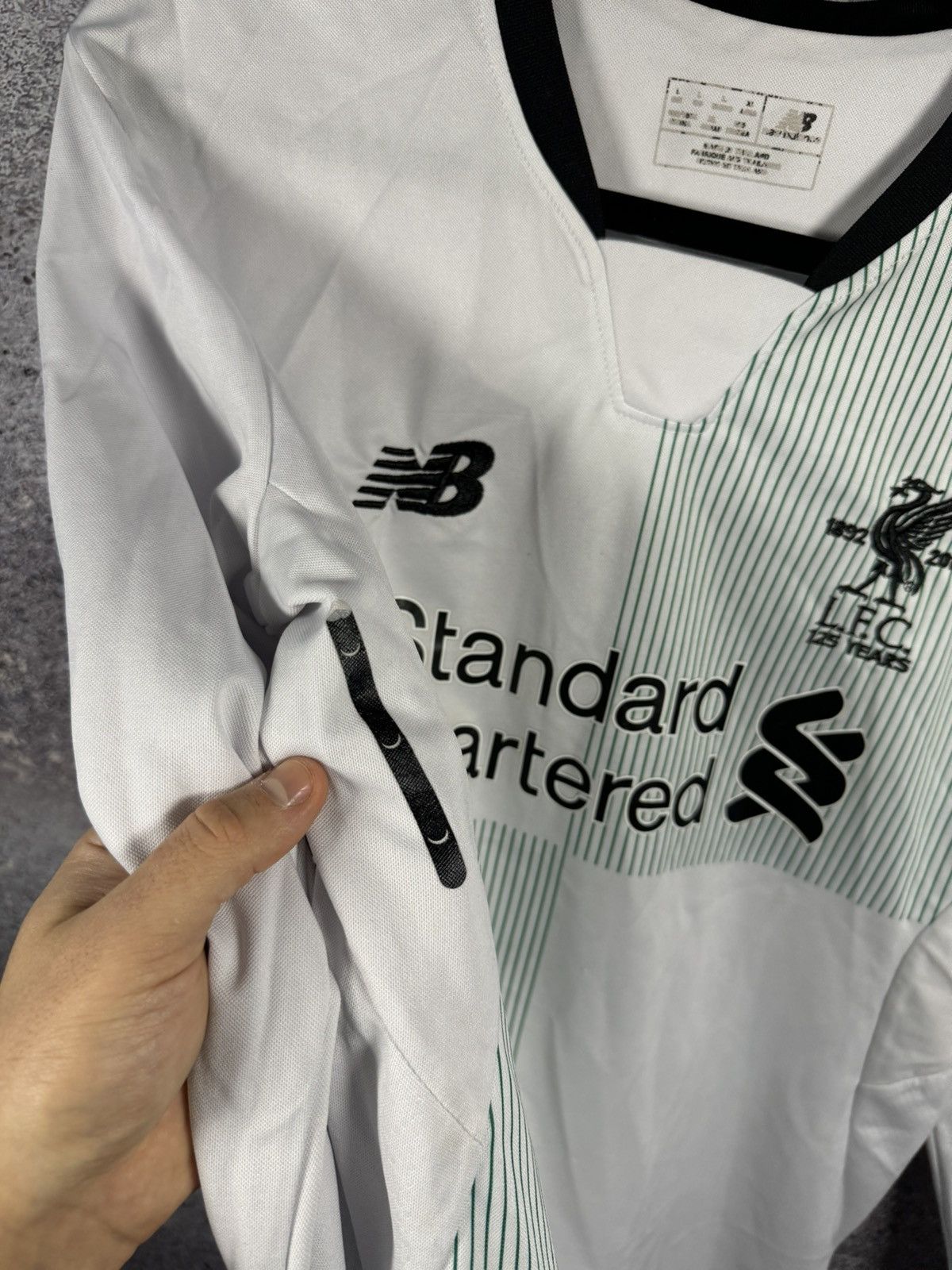 New Balance × Vintage M.SALAH Vintage Liverpool 2017/18 New Balance Jersey Large Size US L / EU 52-54 / 3 - 8 Thumbnail