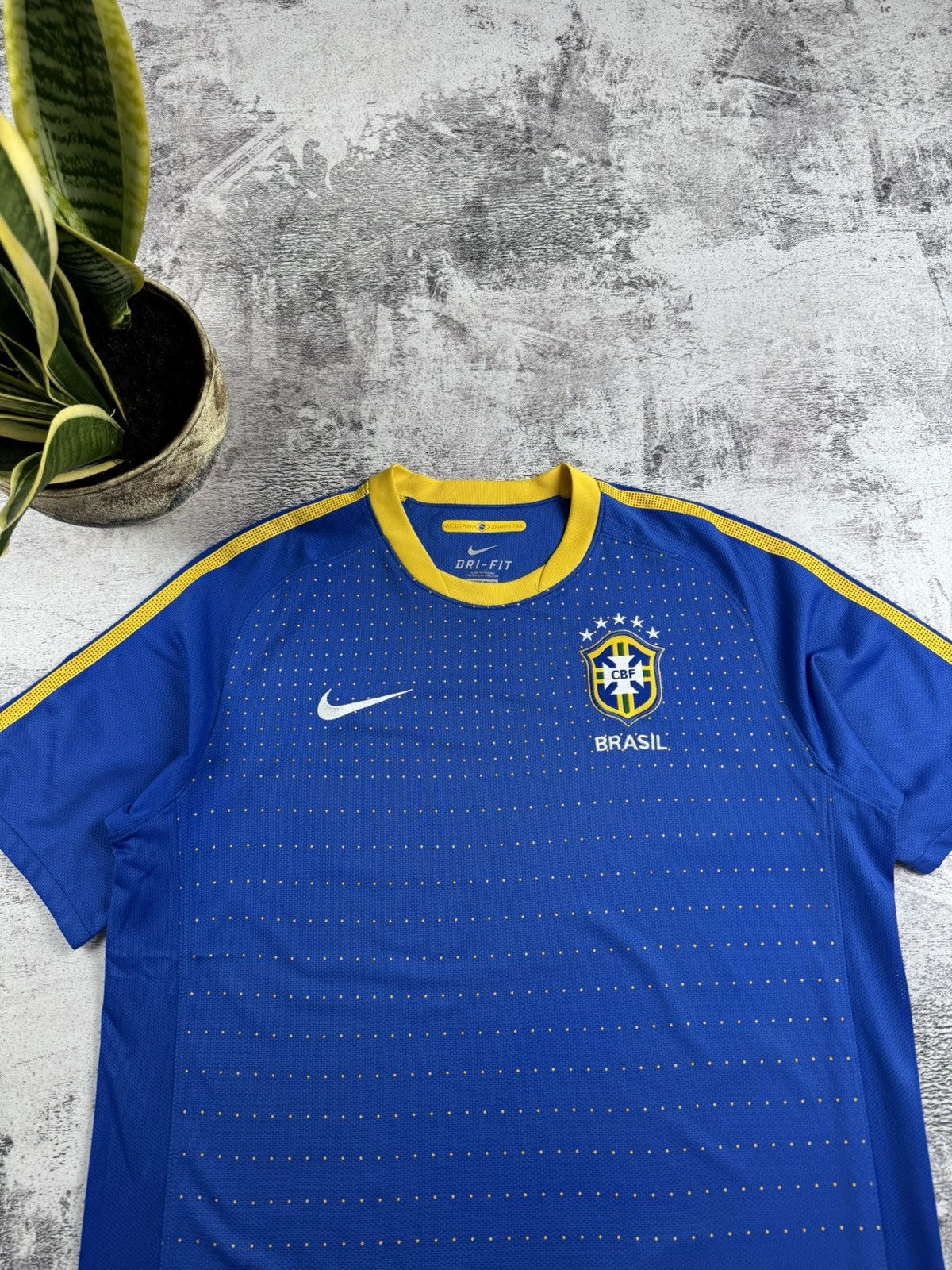 Nike Nike BRAZIL Away 2010/2011 National Football T Shirt Jersey Size US L / EU 52-54 / 3 - 5 Thumbnail