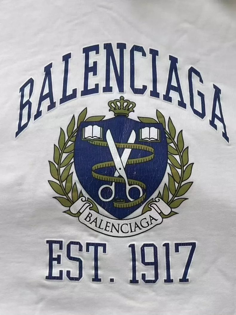 Balenciaga Balenciaga Letter Logo printed hooded long sleeve sweatshi Size US M / EU 48-50 / 2 - 3 Thumbnail