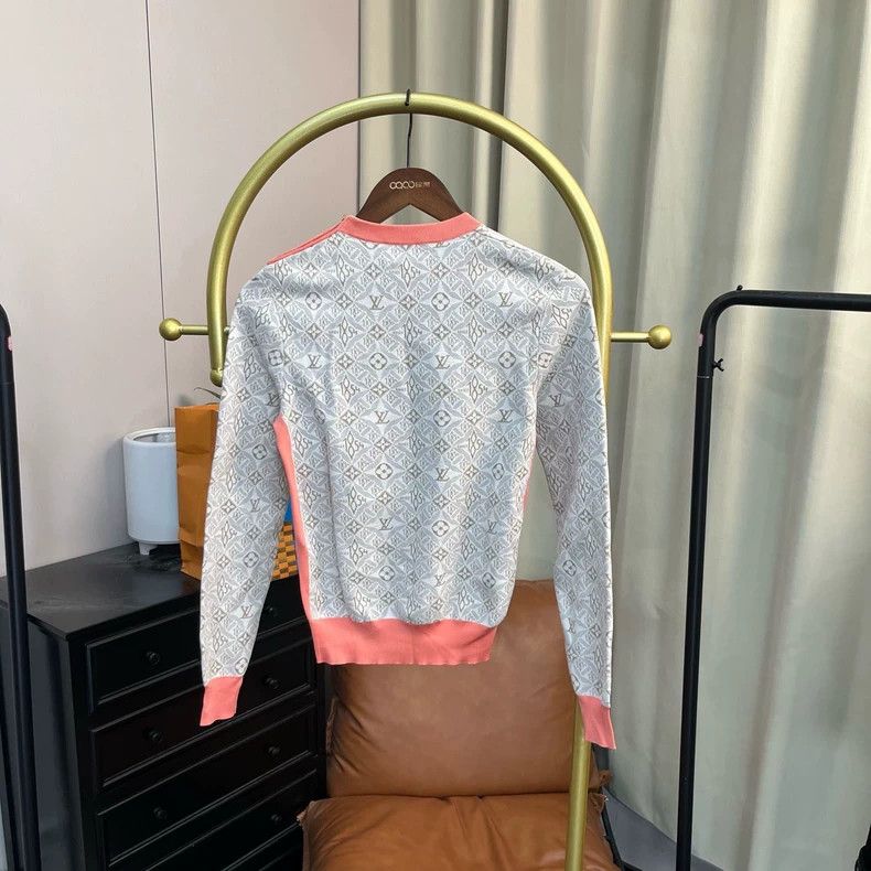 Louis Vuitton Louis Vuitton Grey full print print print knit sweater Size XS / US 0-2 / IT 36-38 - 2 Thumbnail