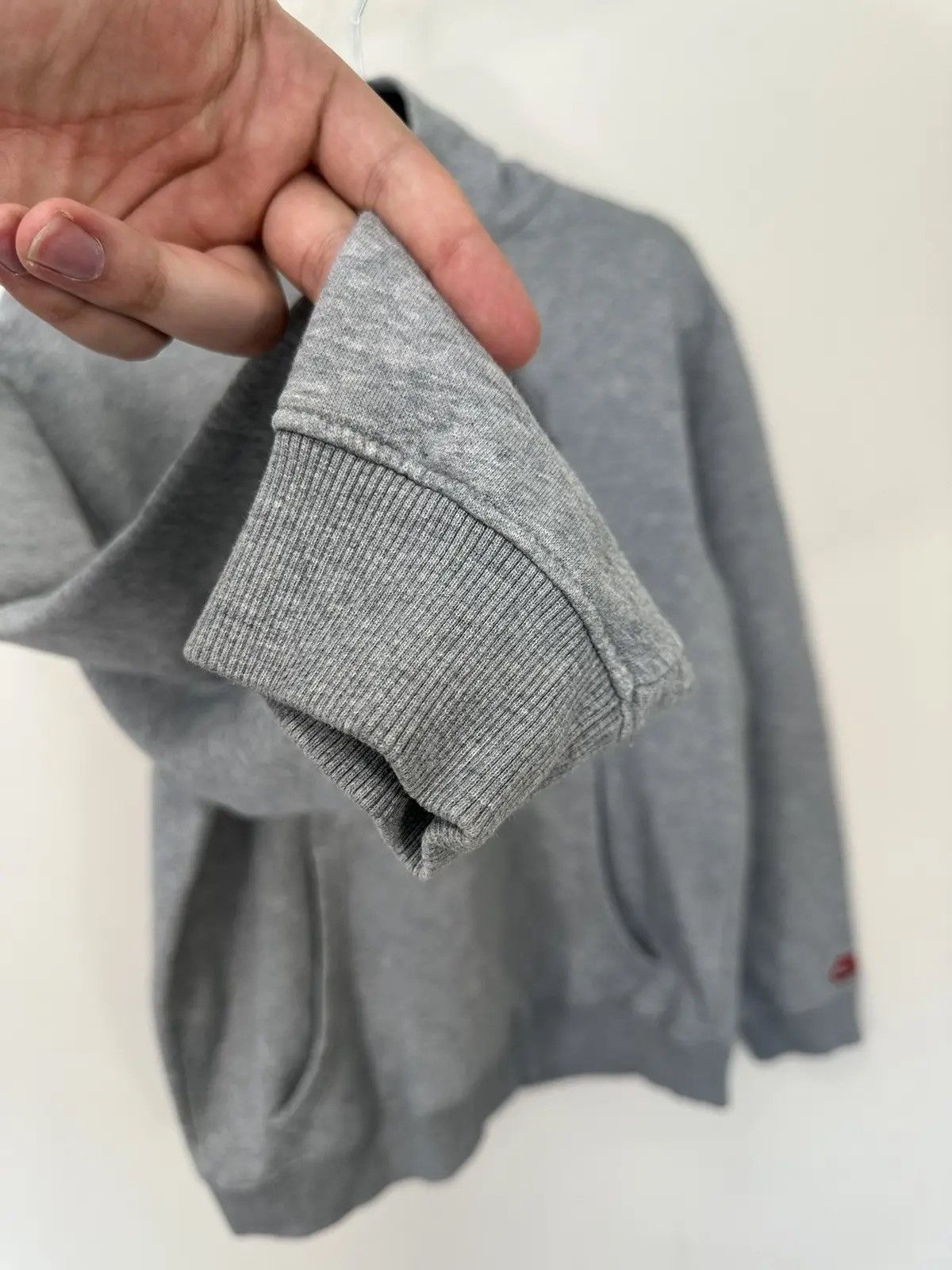 Nike × Vintage Vintage Nike Y2K Big Logo Retro Hype Gray Hoodie Size US S / EU 44-46 / 1 - 7 Thumbnail