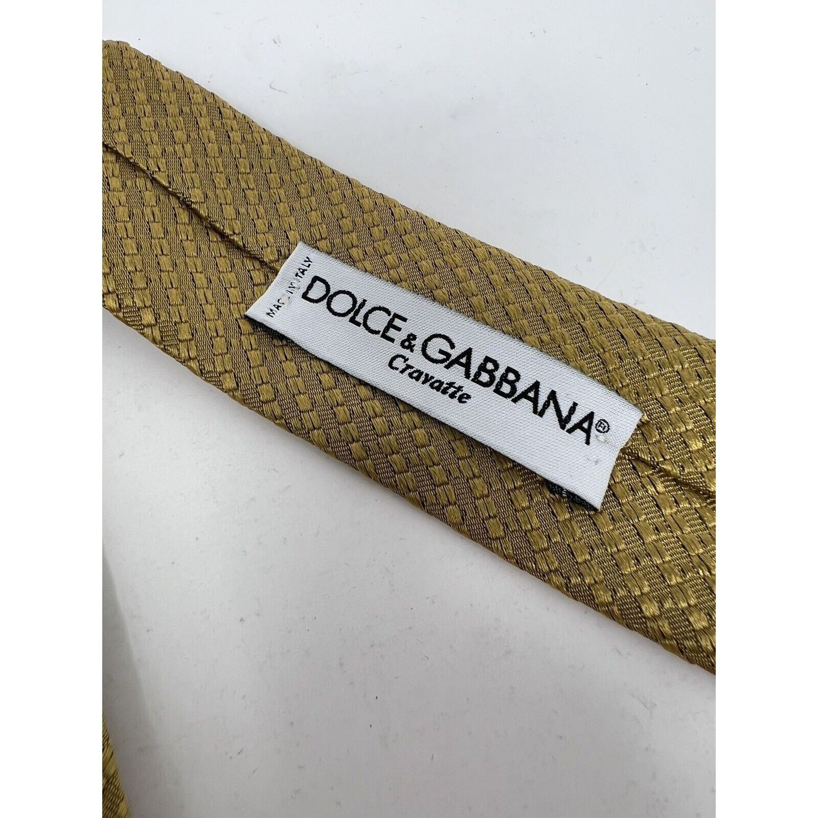 Vintage Dolce and Gabbana Cravatte Tie Gold Silk Blend Logo Italy Size ONE SIZE - 2 Thumbnail