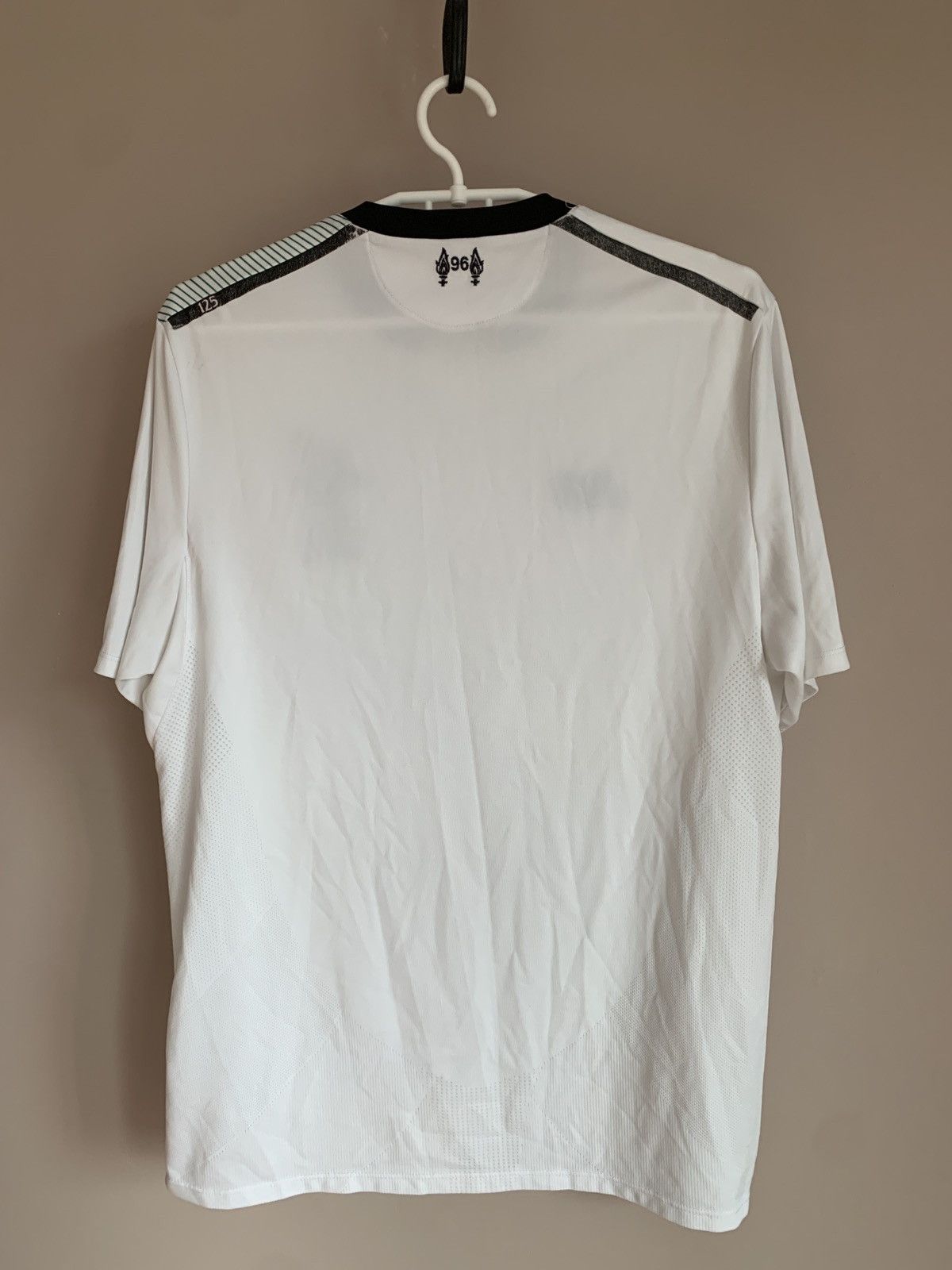 New Balance Liverpool 2017 Away Football Shirt New Balance Soccer Sz S Size US S / EU 44-46 / 1 - 2 Thumbnail