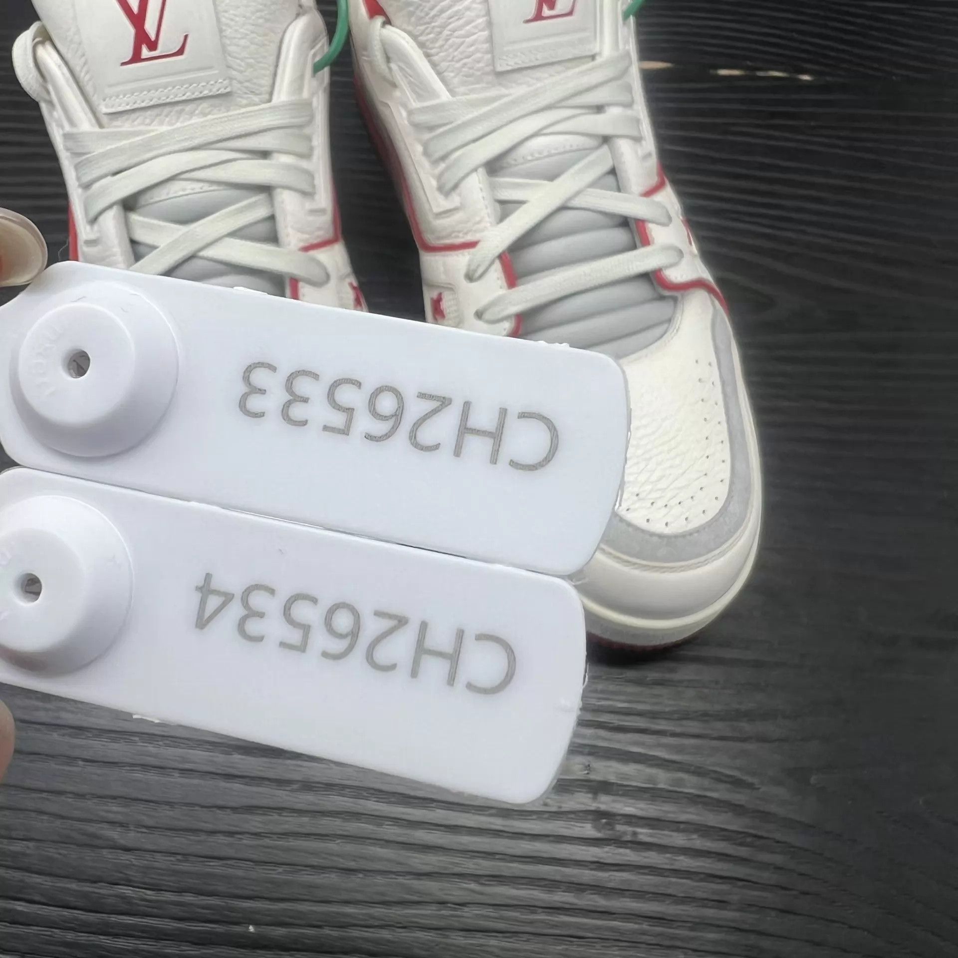 Louis Vuitton LV Trainer White Red 43 Mint Size US 10 / EU 43 - 9 Thumbnail