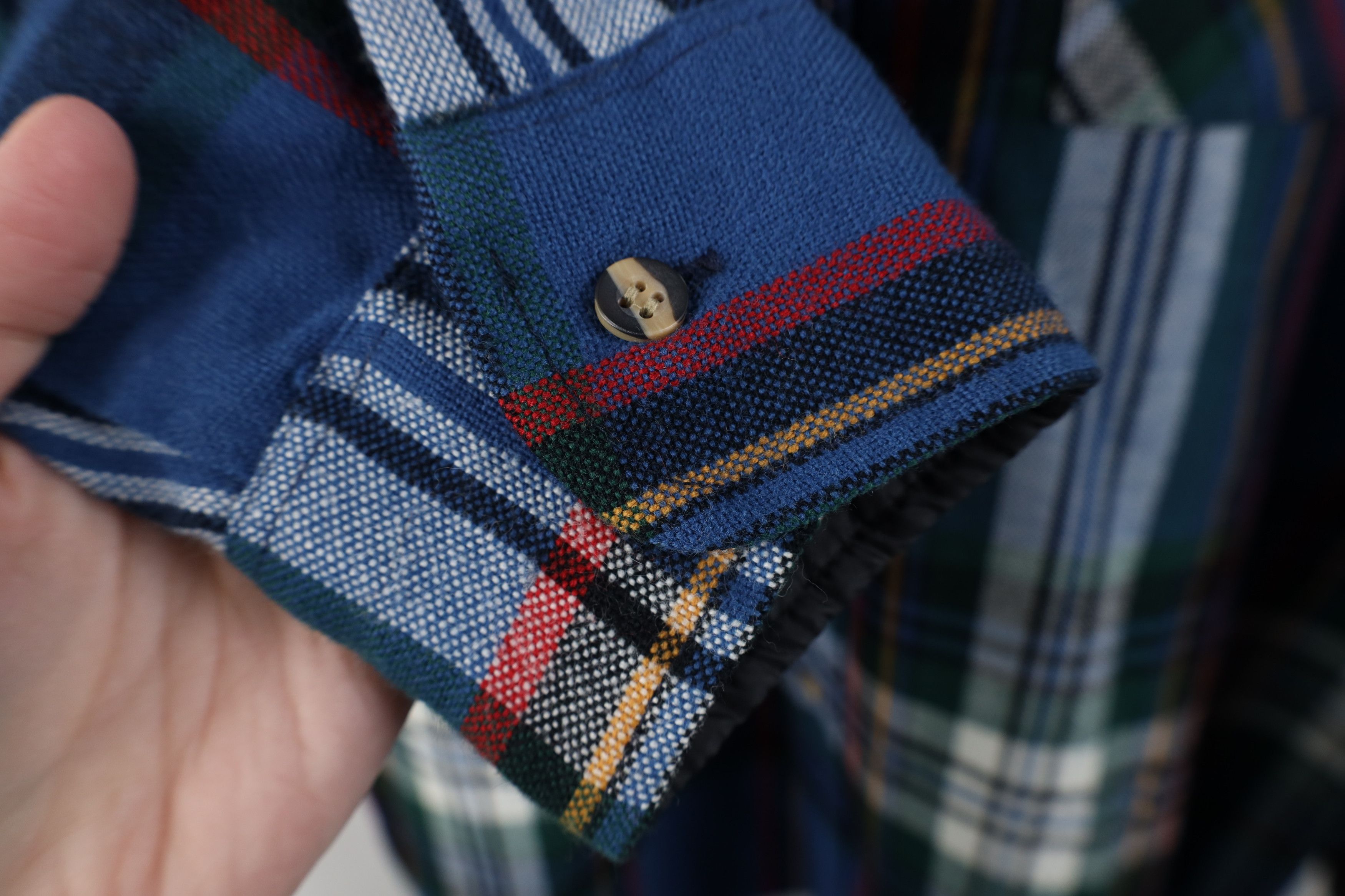 Vintage Vintage 80s 90s Streetwear Plaid Knit Collared Button Shirt Size US L / EU 52-54 / 3 - 9 Thumbnail