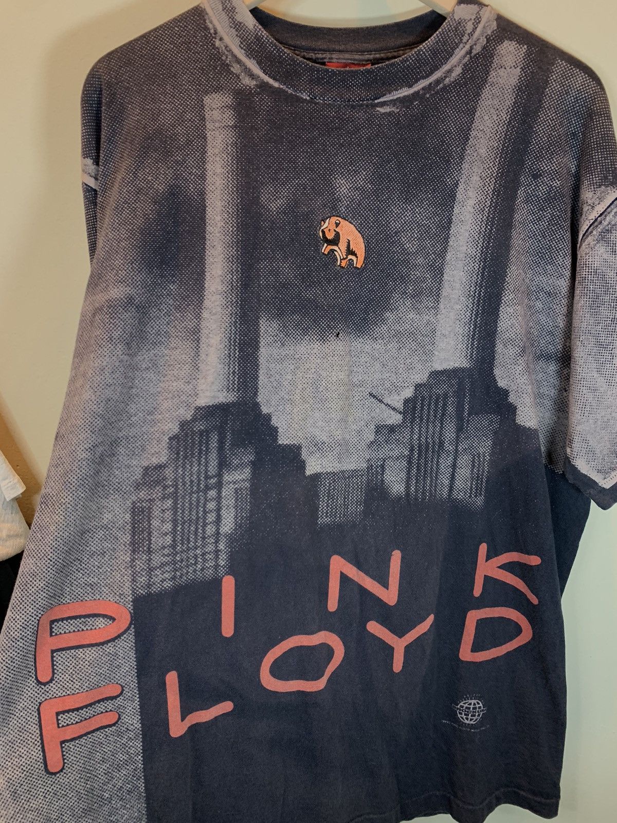 Brockum × Pink Floyd × Vintage RARE Vintage 1992 Pink Floyd Animals AOP Single Stitch Shirt Size US XL / EU 56 / 4 - 3 Thumbnail