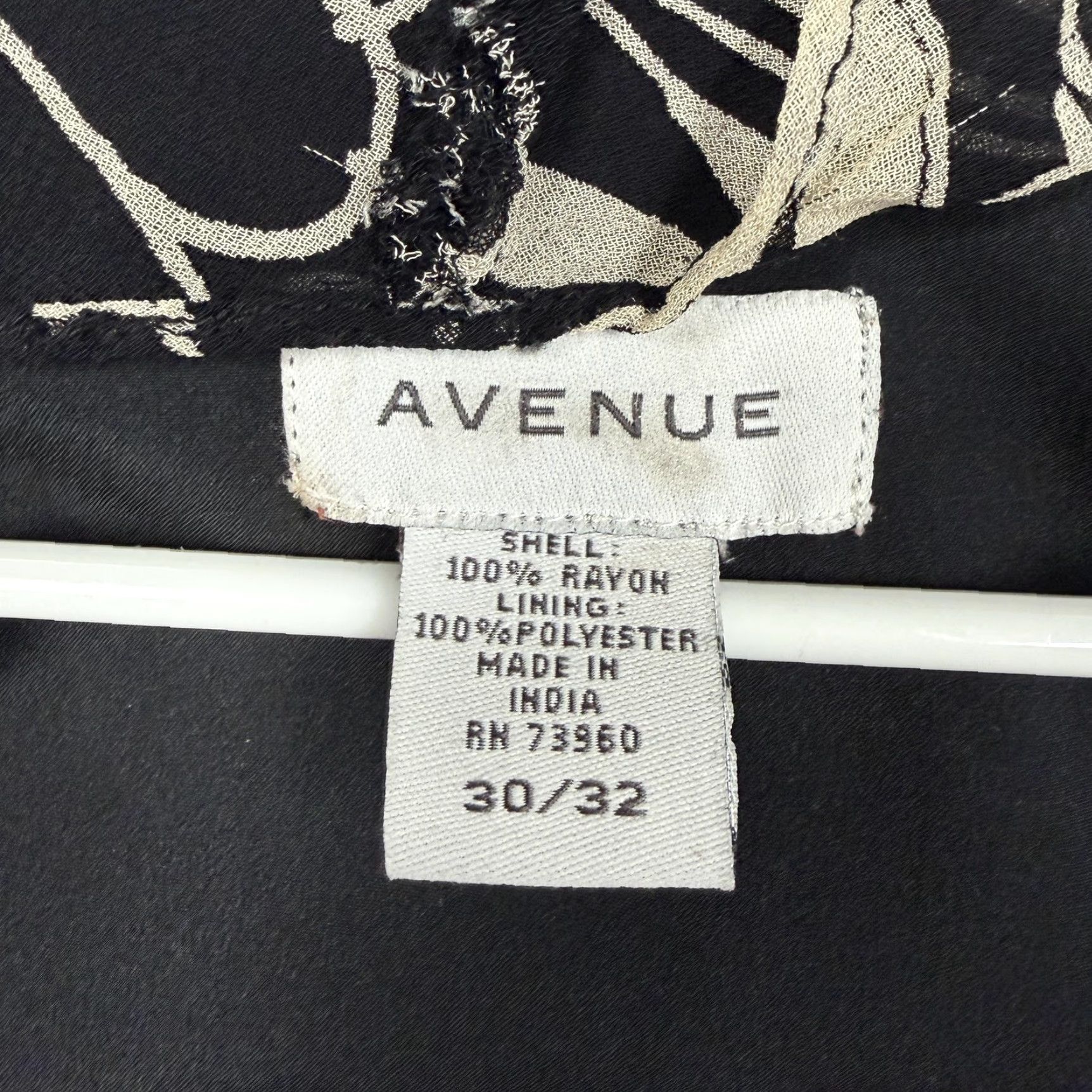Avenue Avenue Blouse Tunic Womens Plus 30/32 Black Floral Boho Cottagecore Layering 3/4 Sleeve V-Neck Lined Rayon Polyester春夏秋 Bohemian Womens Size 4XL / US 24-26 - 5 Thumbnail